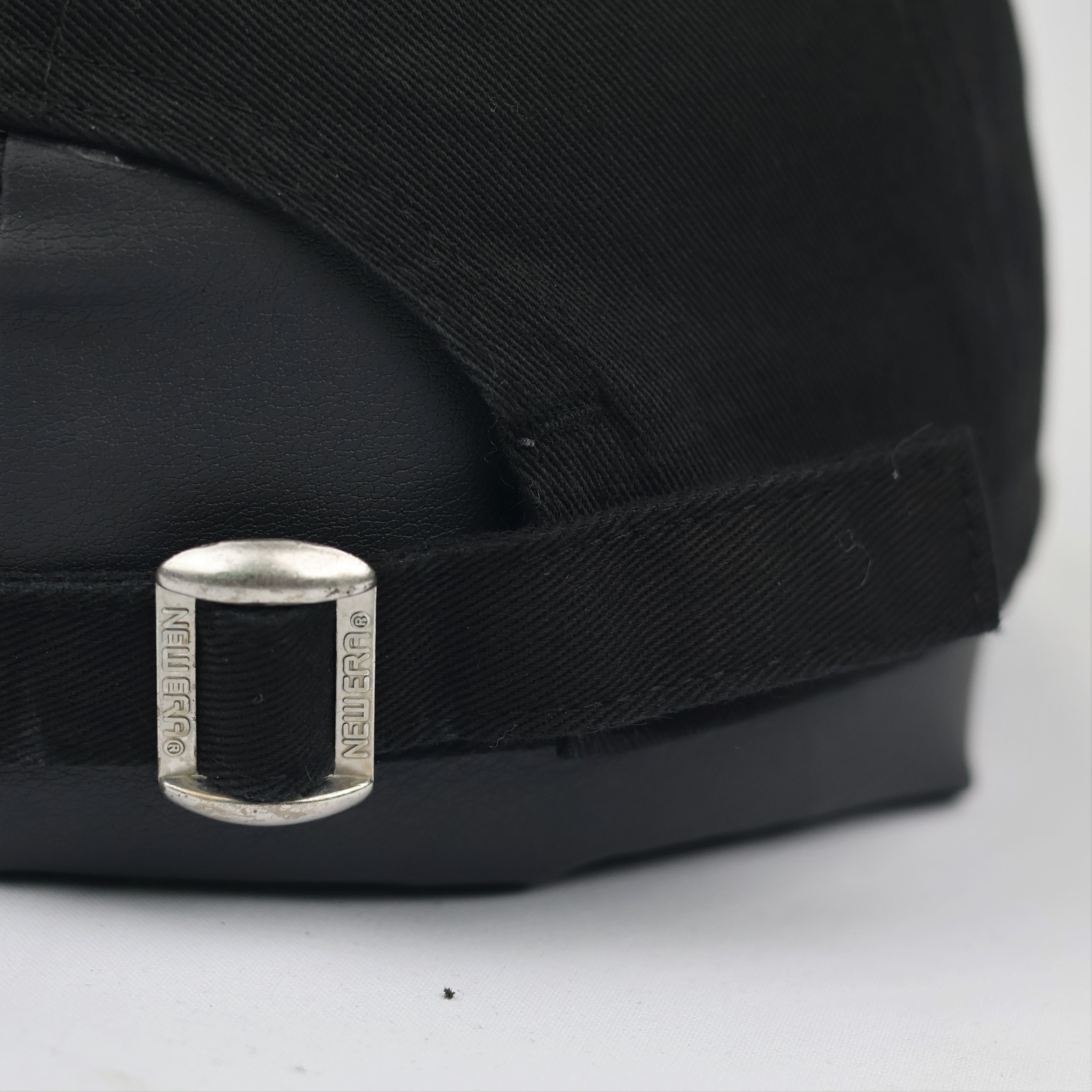 New Era 9FORTY New York Yankees Youth Thrifted Cap - Black & Gold