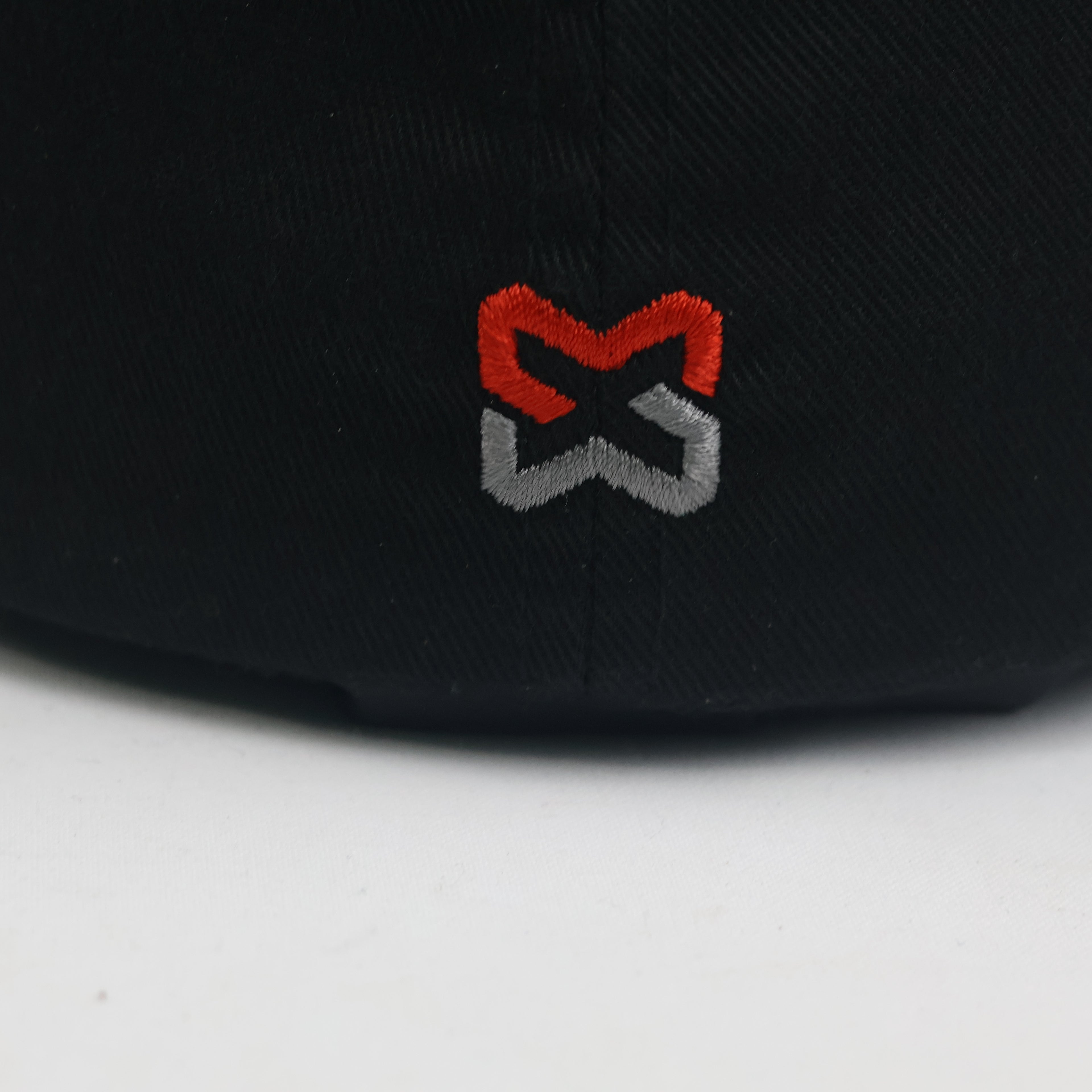 Flexfit Yupoong Plain Black Stretch Cap - Grey Underbill Fitted Hat