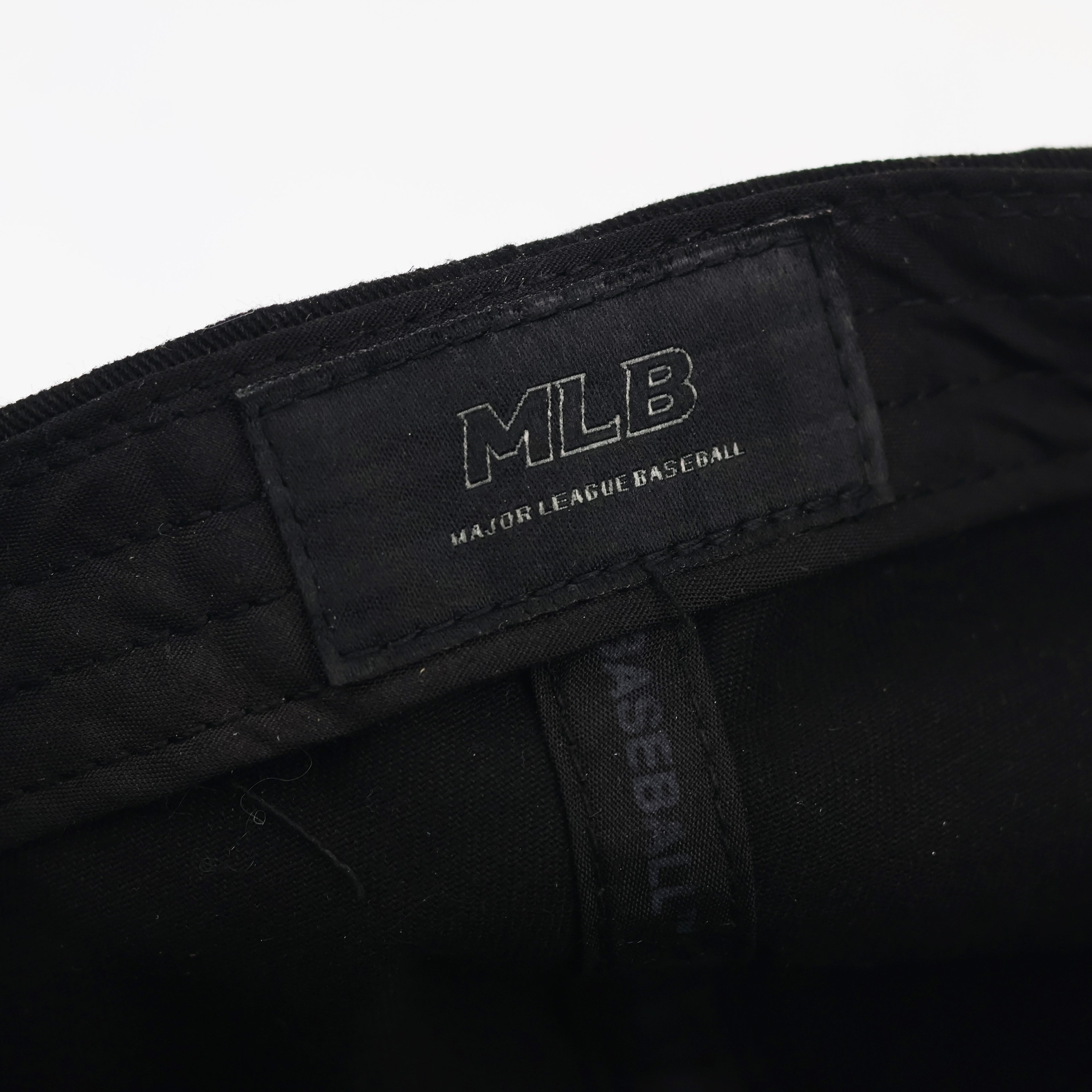 Authentic MLB Los Angeles Dodgers Baseball Thrifted Cap - Triple Black