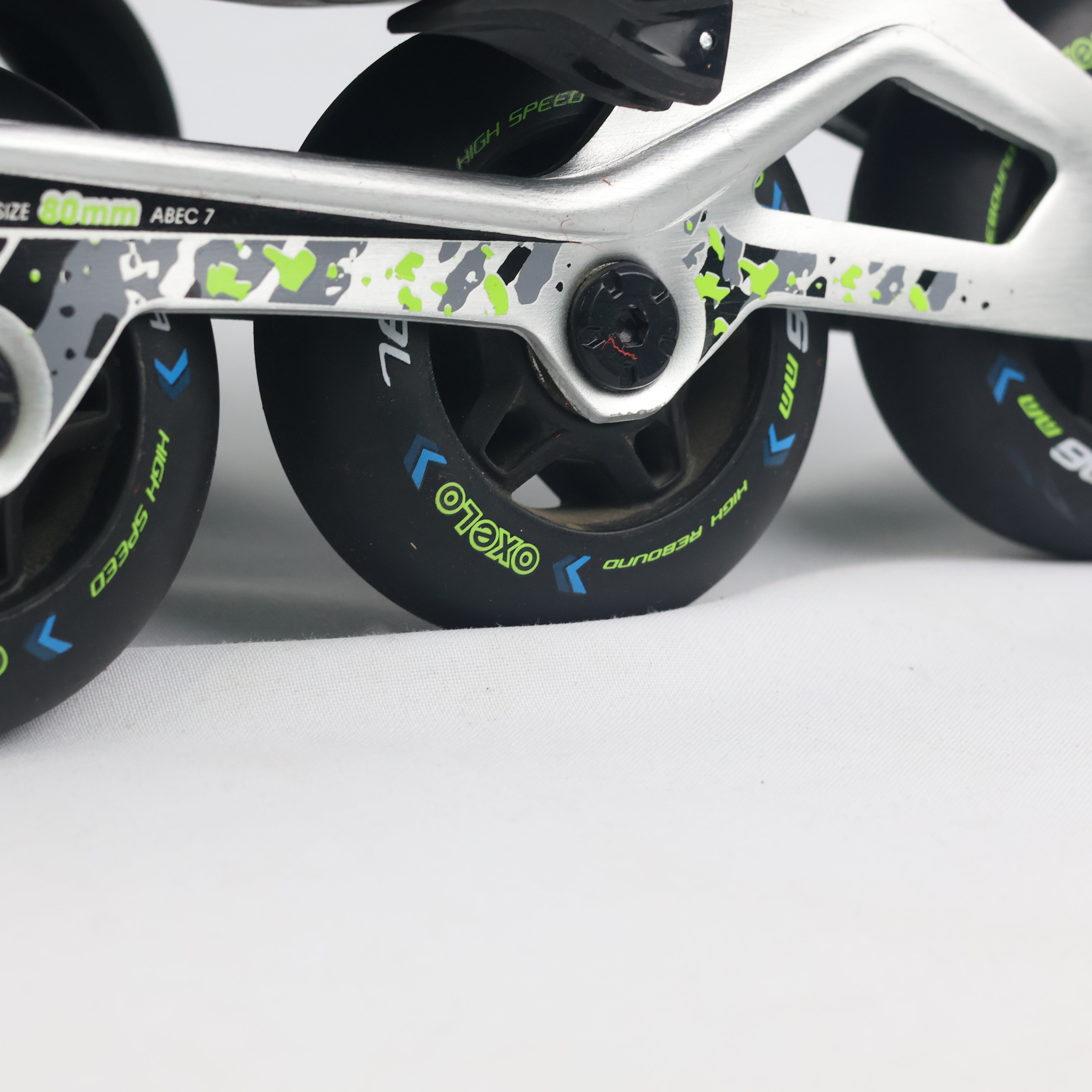 Pre-Owned Oxelo Fit5 Junior Adjustable Inline Skates with Aluminum Frame