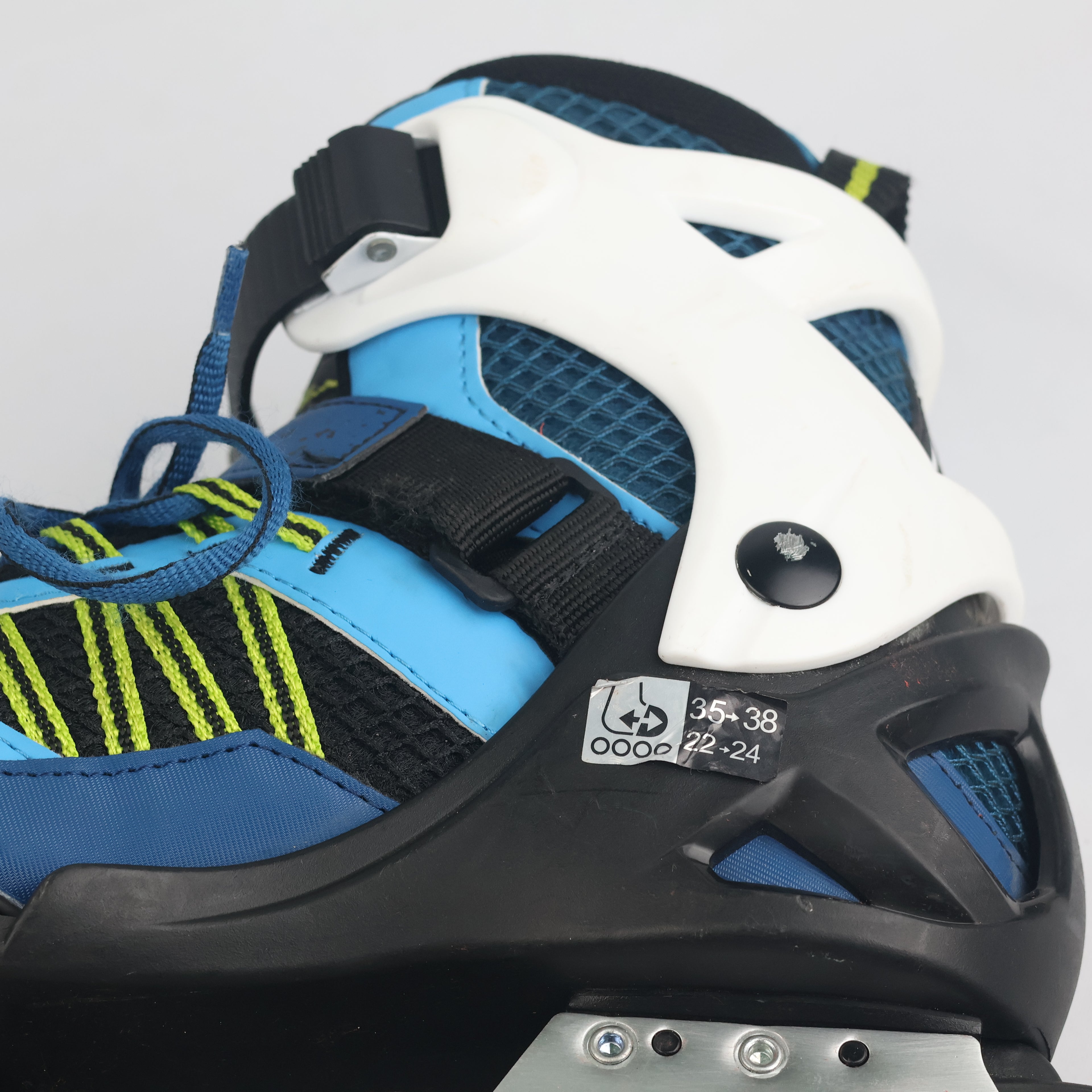 Pre-Owned Oxelo Fit5 Junior Adjustable Inline Skates with Aluminum Frame