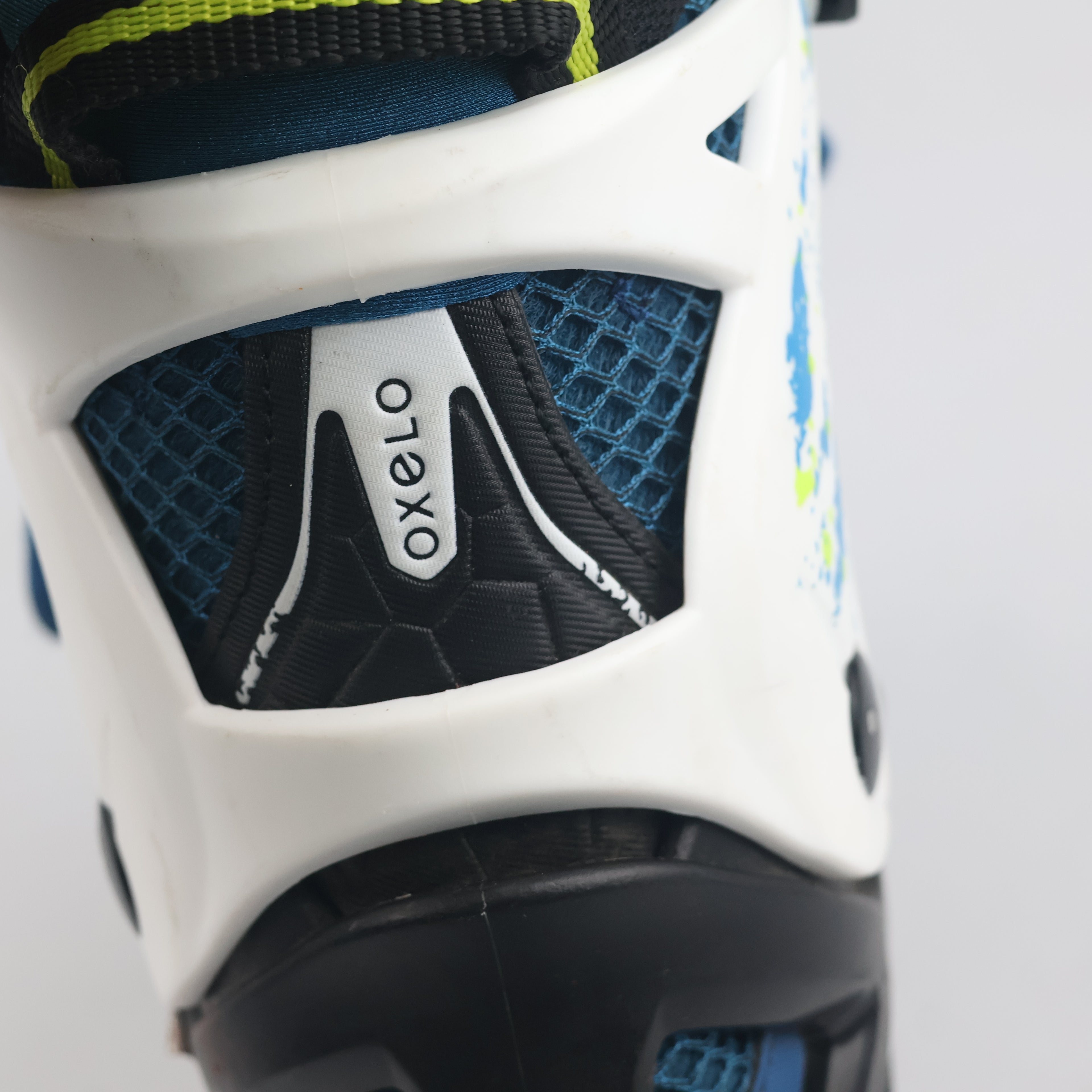 Pre-Owned Oxelo Fit5 Junior Adjustable Inline Skates with Aluminum Frame