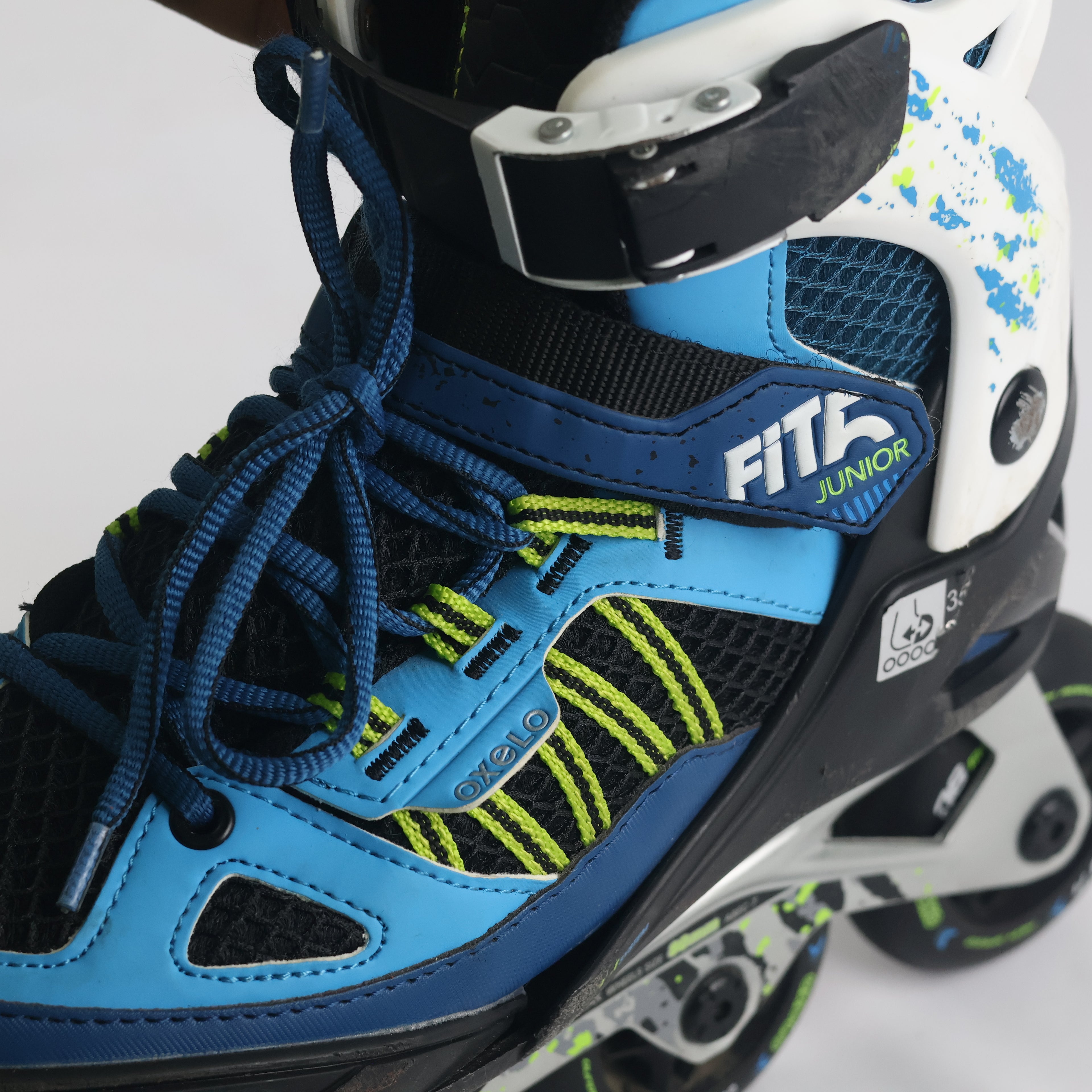 Pre-Owned Oxelo Fit5 Junior Adjustable Inline Skates with Aluminum Frame