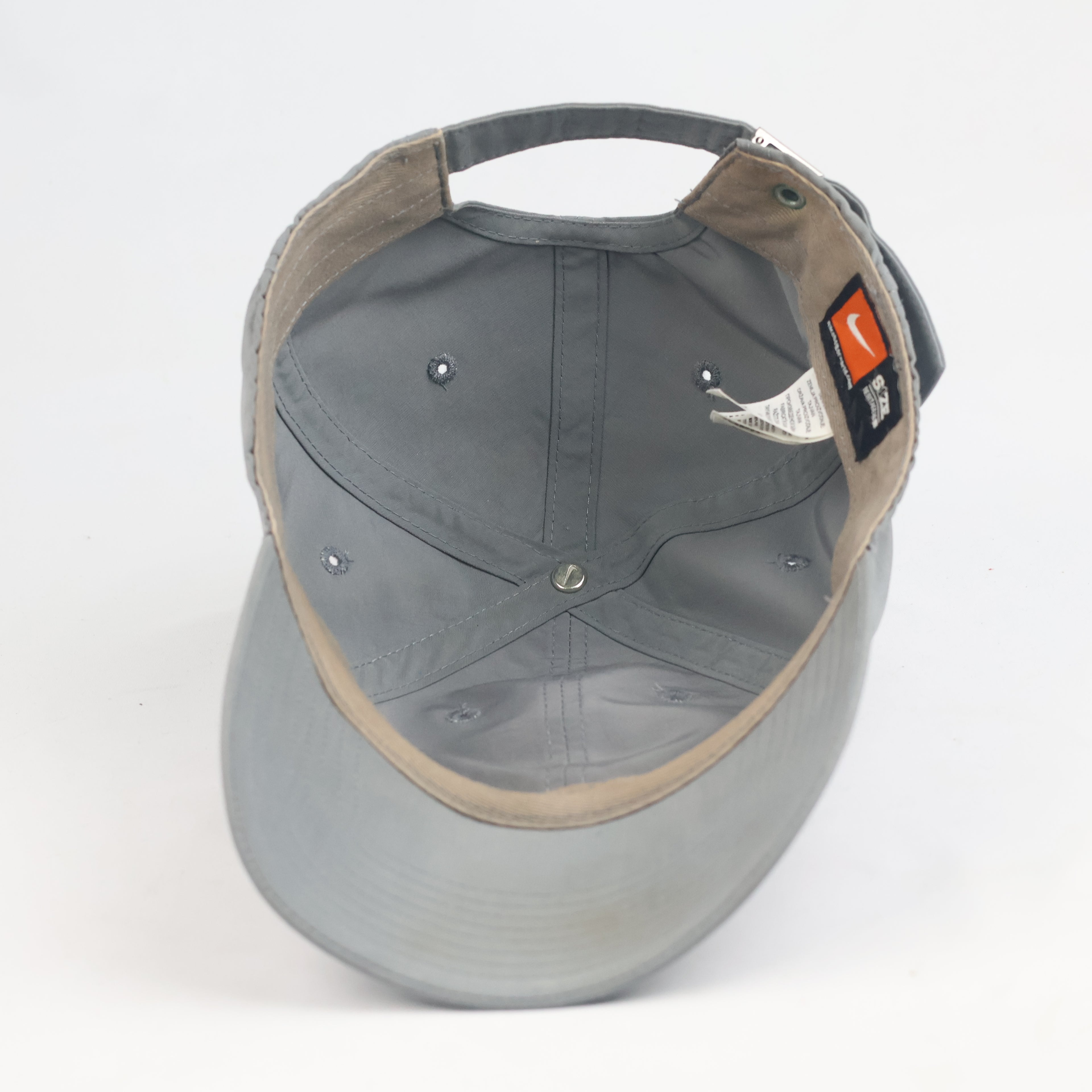 Thrifted Nike Metal Swoosh Logo Grey Baseball Cap (56-58 cm)