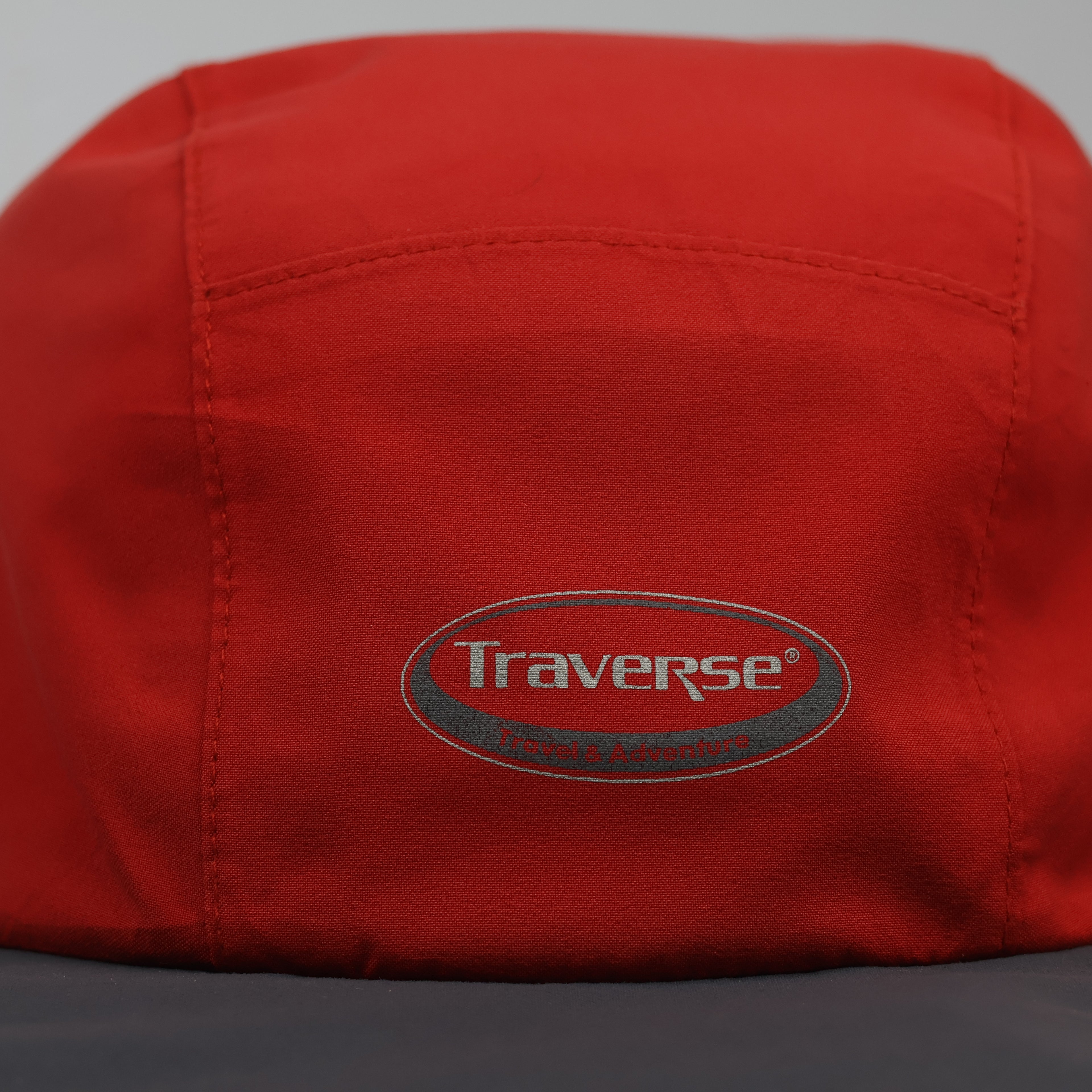 Traverse Travel & Adventure Wide Brim Sun Hat | Red & Grey Hiking Cap