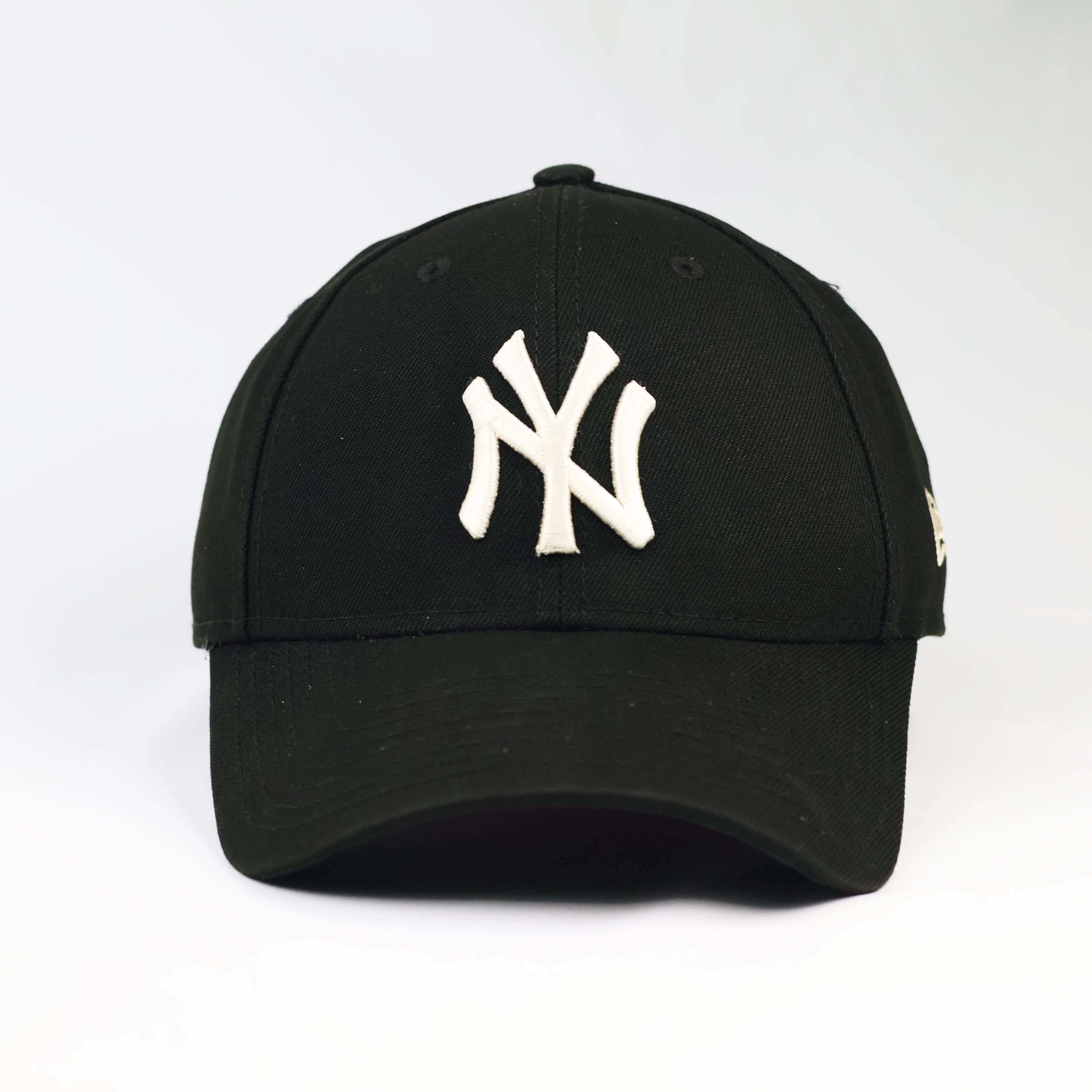 New York Yankees New Era 9FORTY Adjustable Thrifted Hat