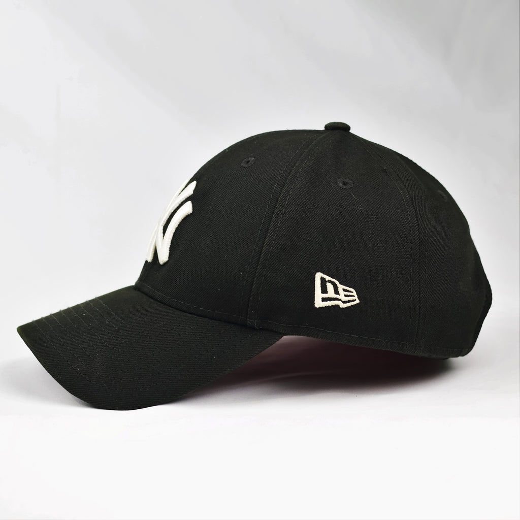 New York Yankees New Era 9FORTY Adjustable Thrifted Hat