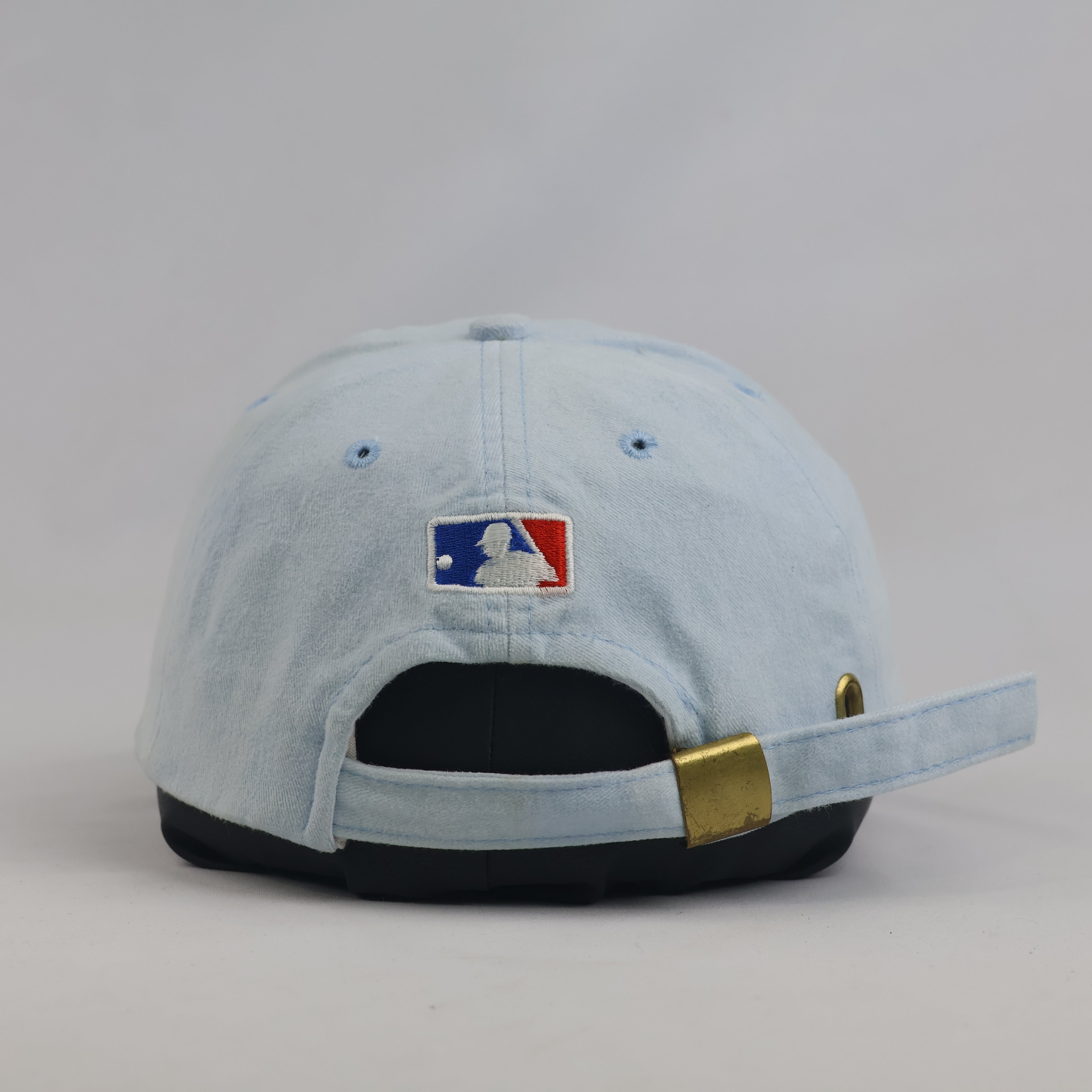 Sky Blue NY Yankees Embroidered Strapback Cap (Size 55-56 cm)