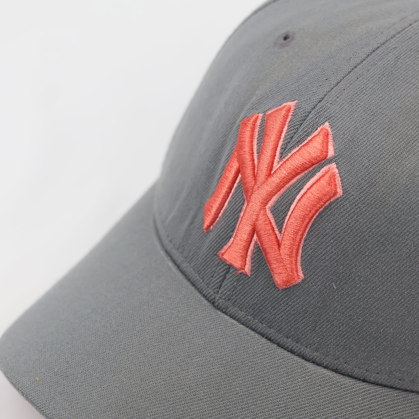 New York Yankees MLB Grey & Salmon Baseball Thrifted Cap - Embroidered NY Hat