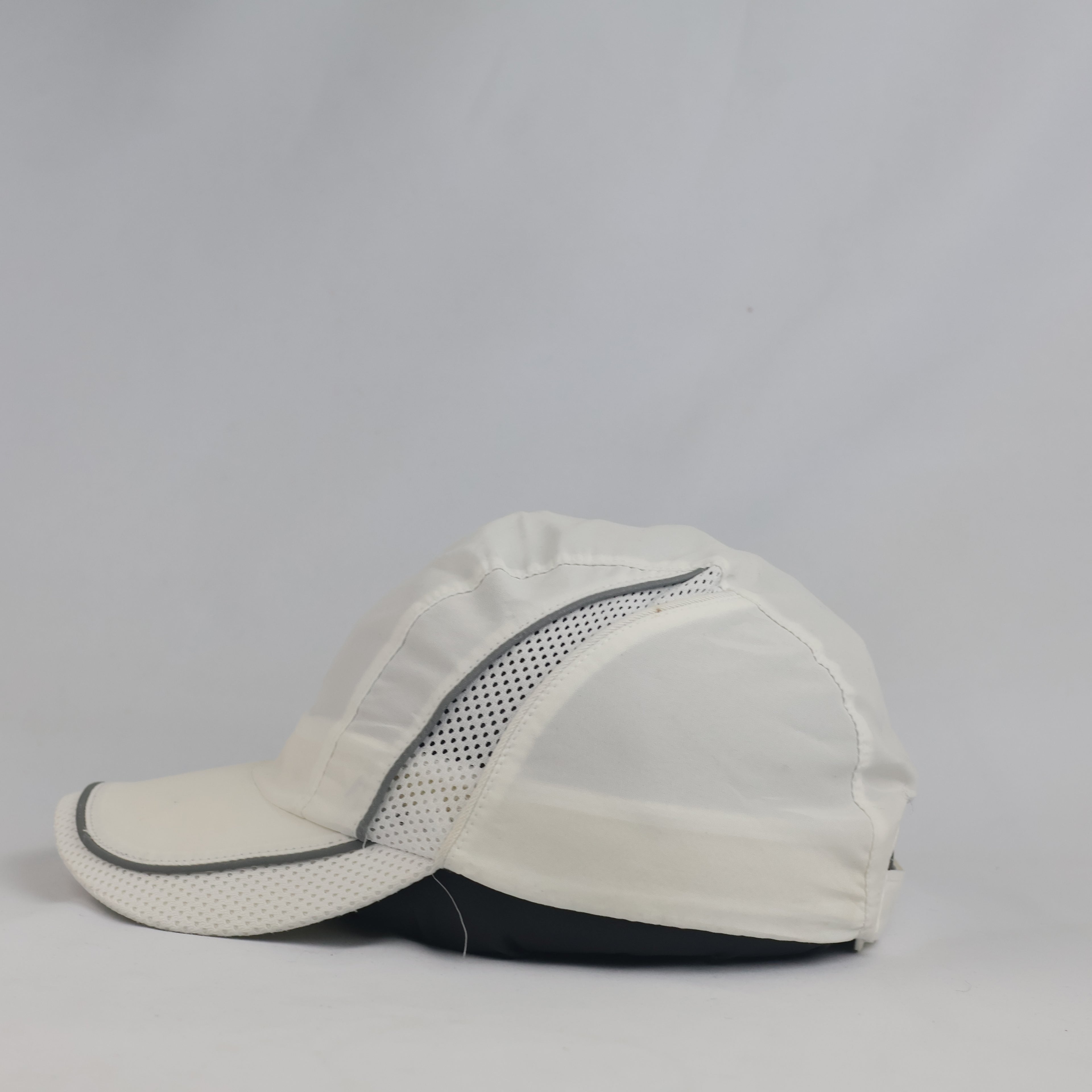 Vintage Beechfield White Reflective Running Cap | Lightweight Mesh Sports Hat