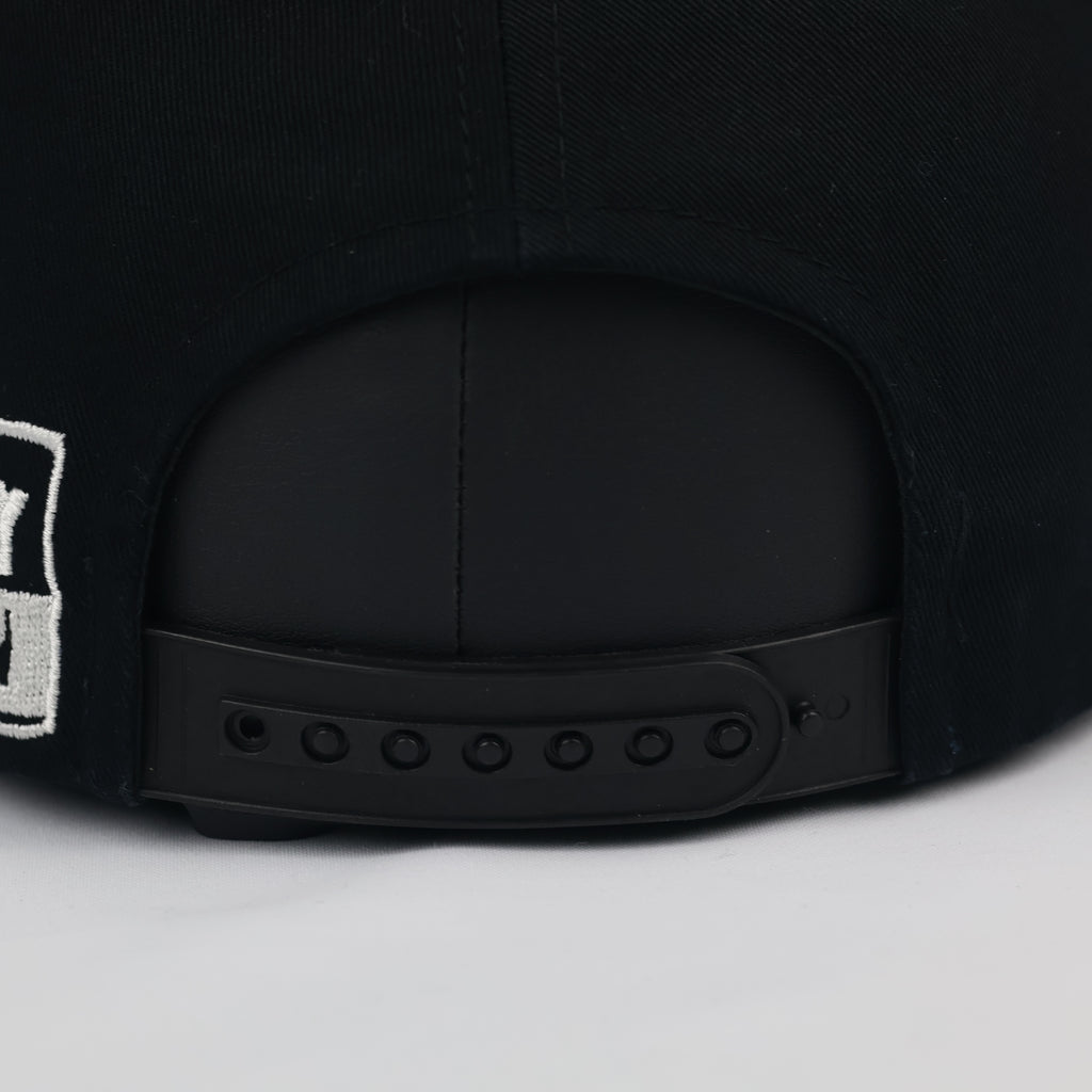 Vintage Feggy Min Black Snapback Hat