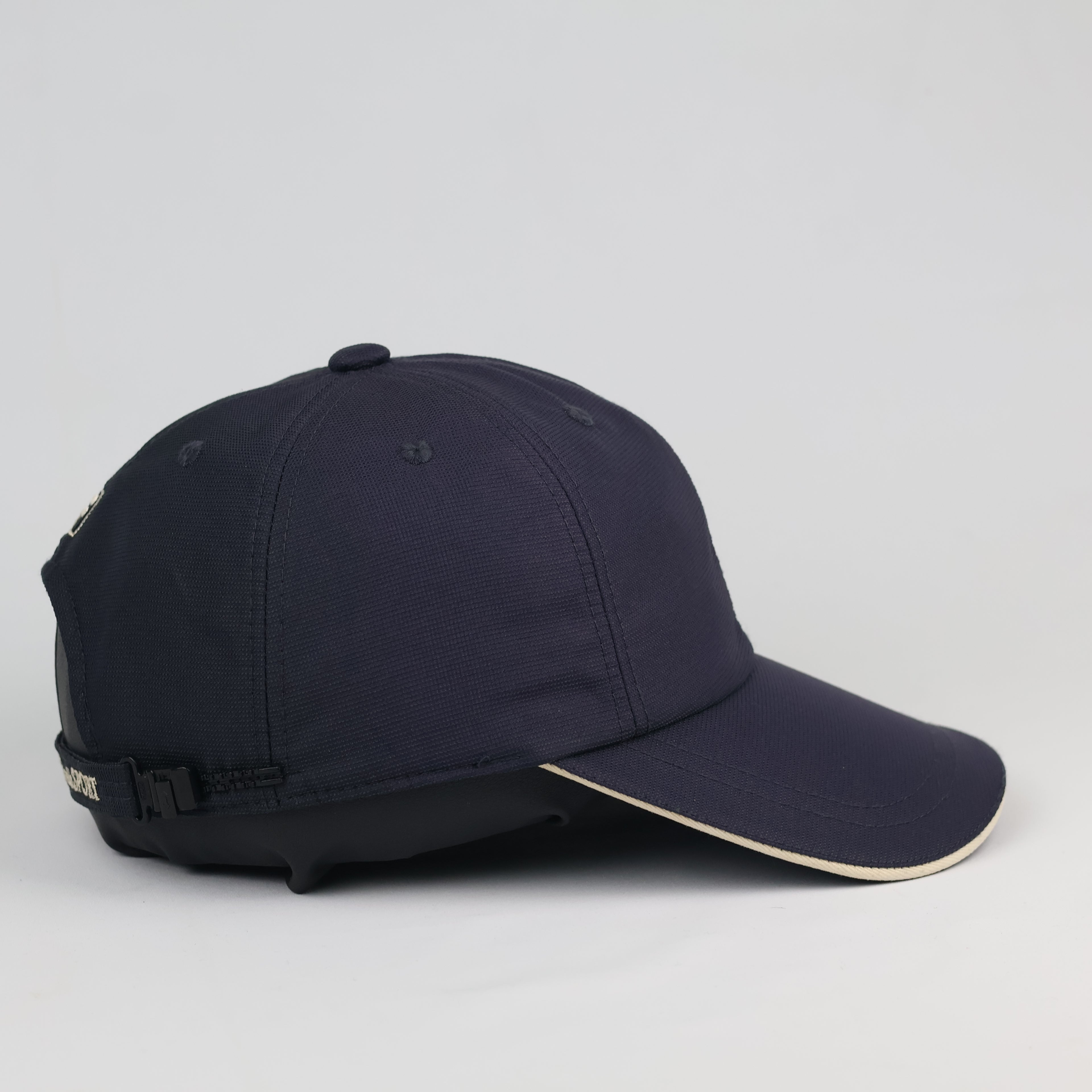Vintage FILA "L'ARTE nello SPORT" Navy Thrifted Cap