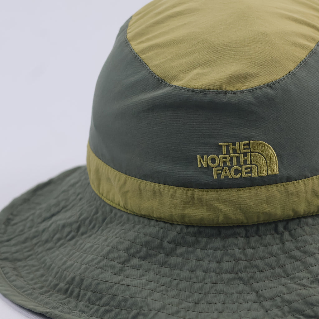 The North Face Two Tone Nylon Thrifted Bucket Hat in Olive and Tan