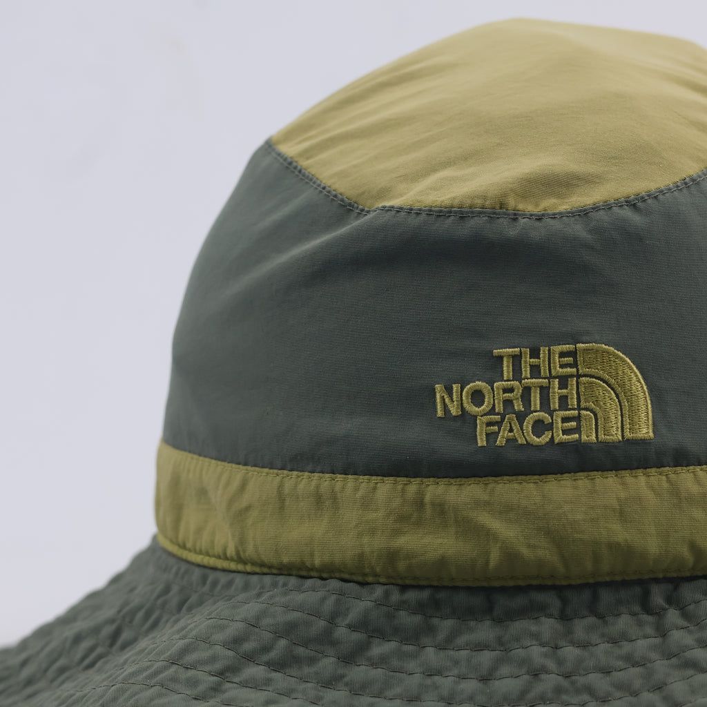 The North Face Two Tone Nylon Thrifted Bucket Hat in Olive and Tan