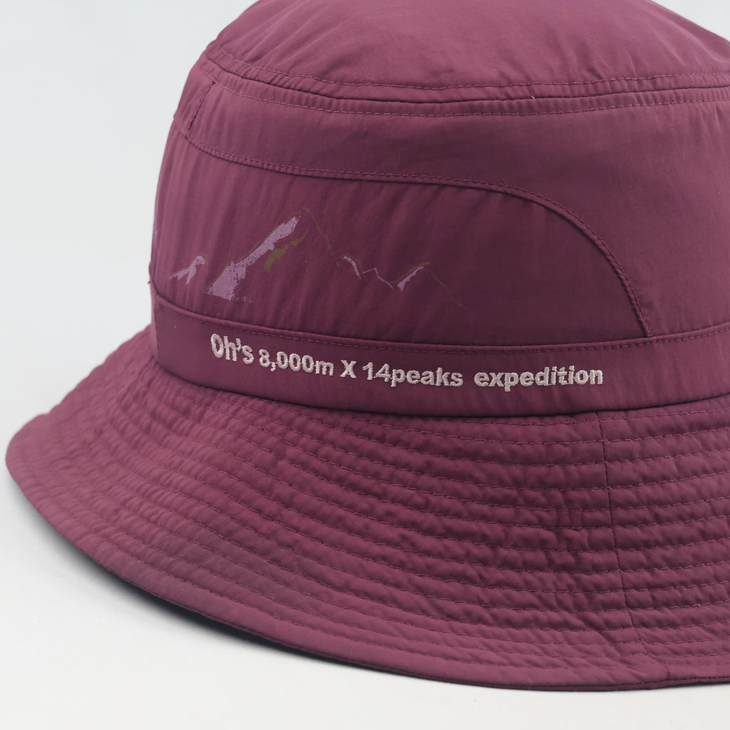 Thrifted Black Yak 14 Peaks Expedition Maroon Bush Bucket Hat
