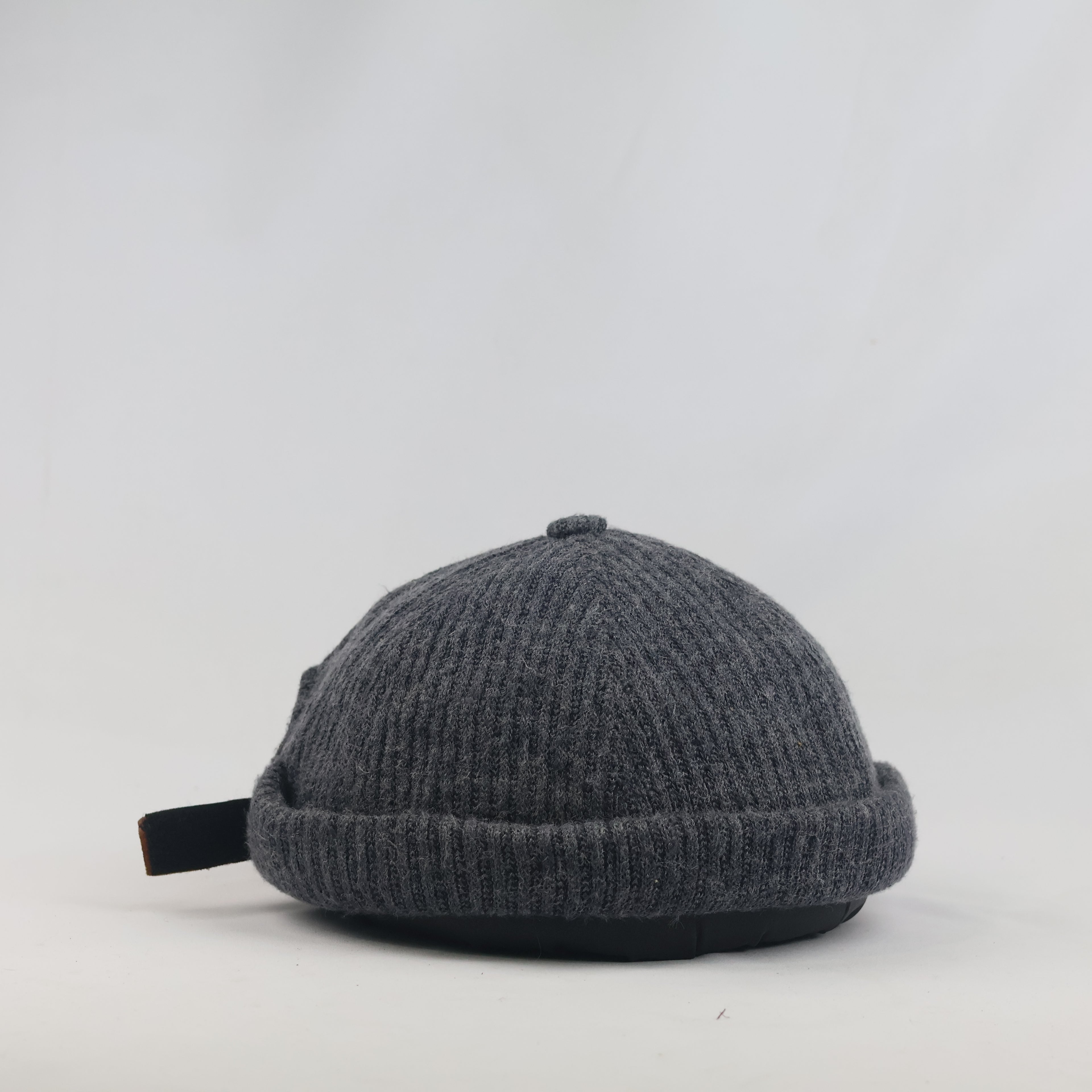 Thrifted Wayward Charcoal Grey Knit Miki Cap with Tan Leather Strap