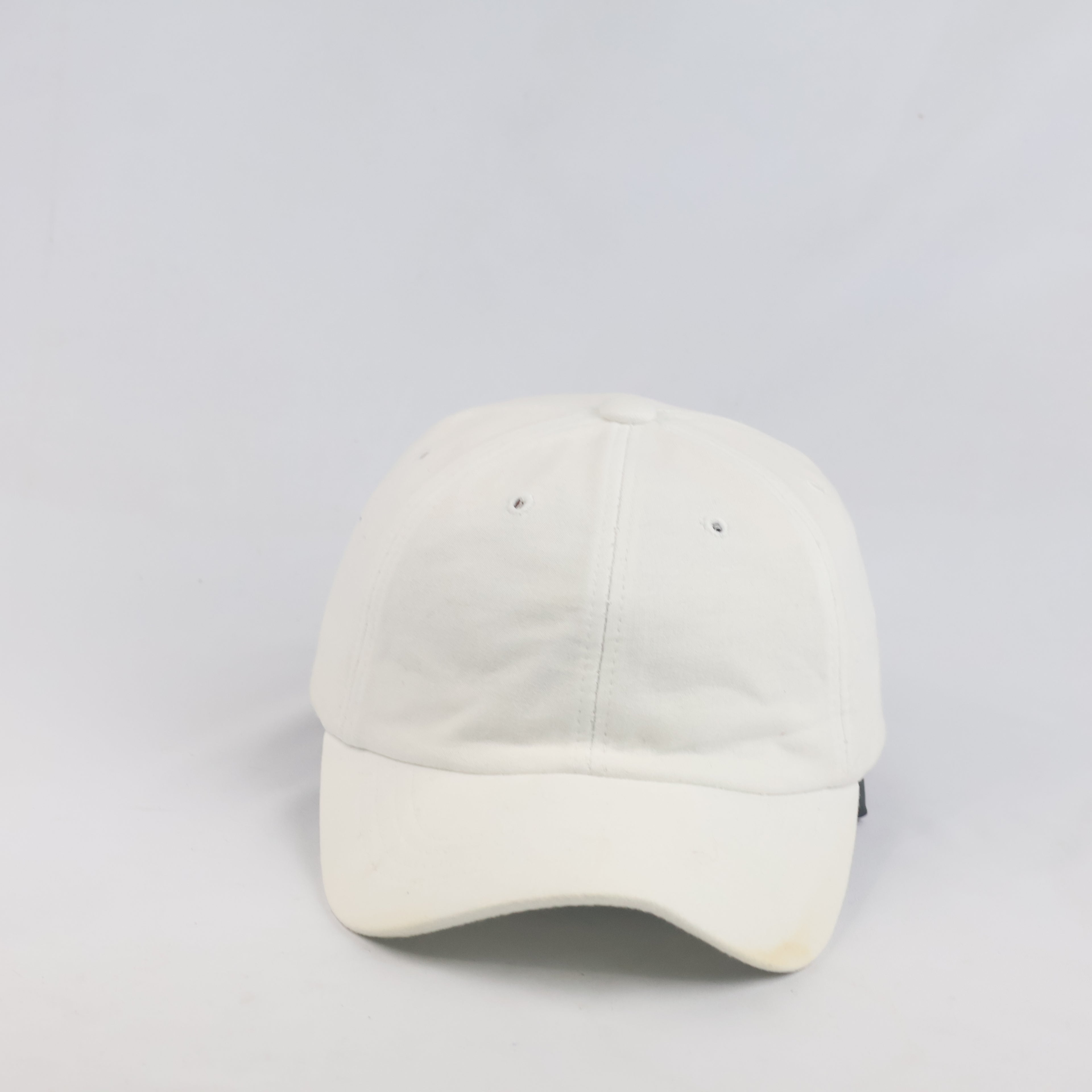 Thrifted Plain White Cotton Curved Brim Strapback Cap (55-57 cm)