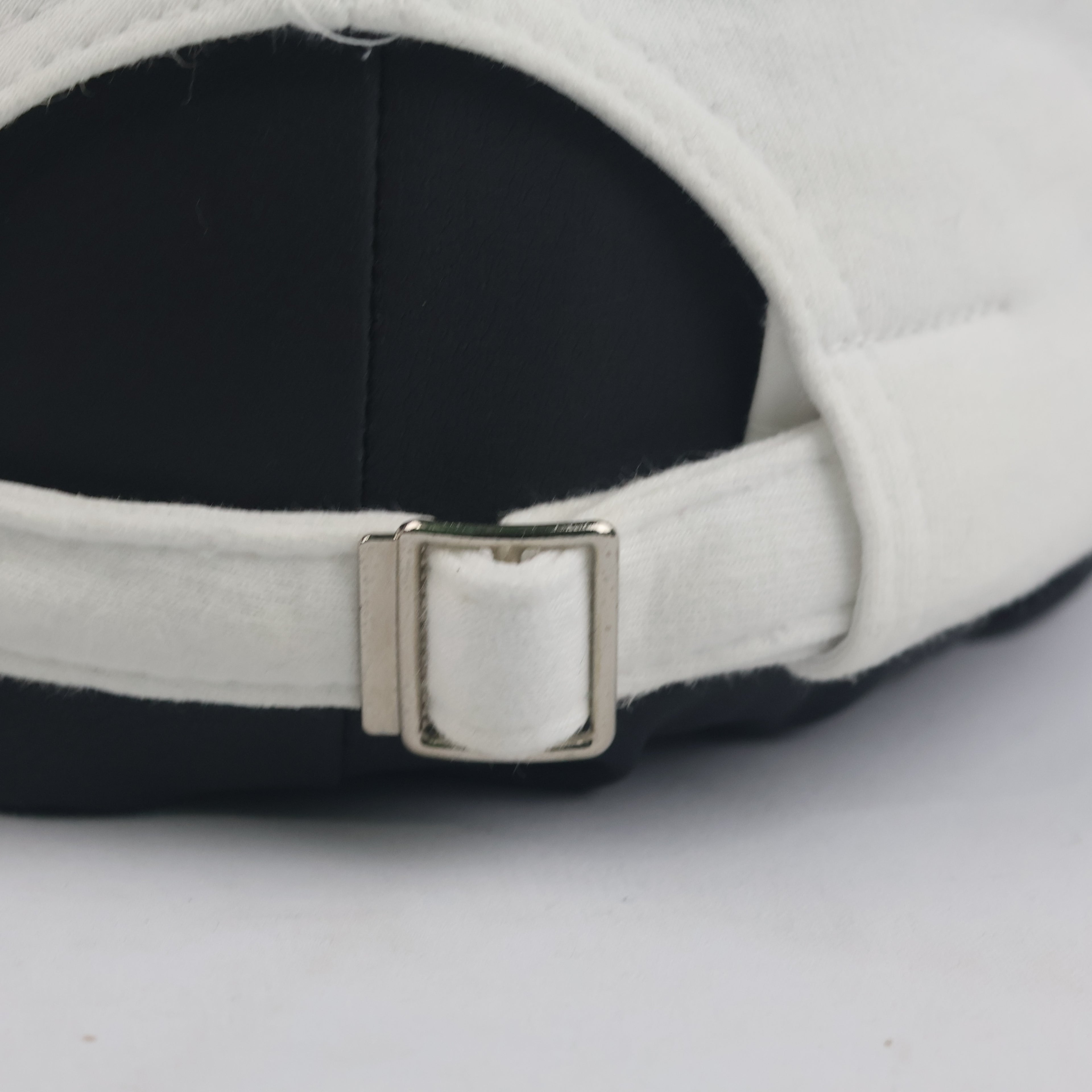 Thrifted Plain White Cotton Curved Brim Strapback Cap (55-57 cm)