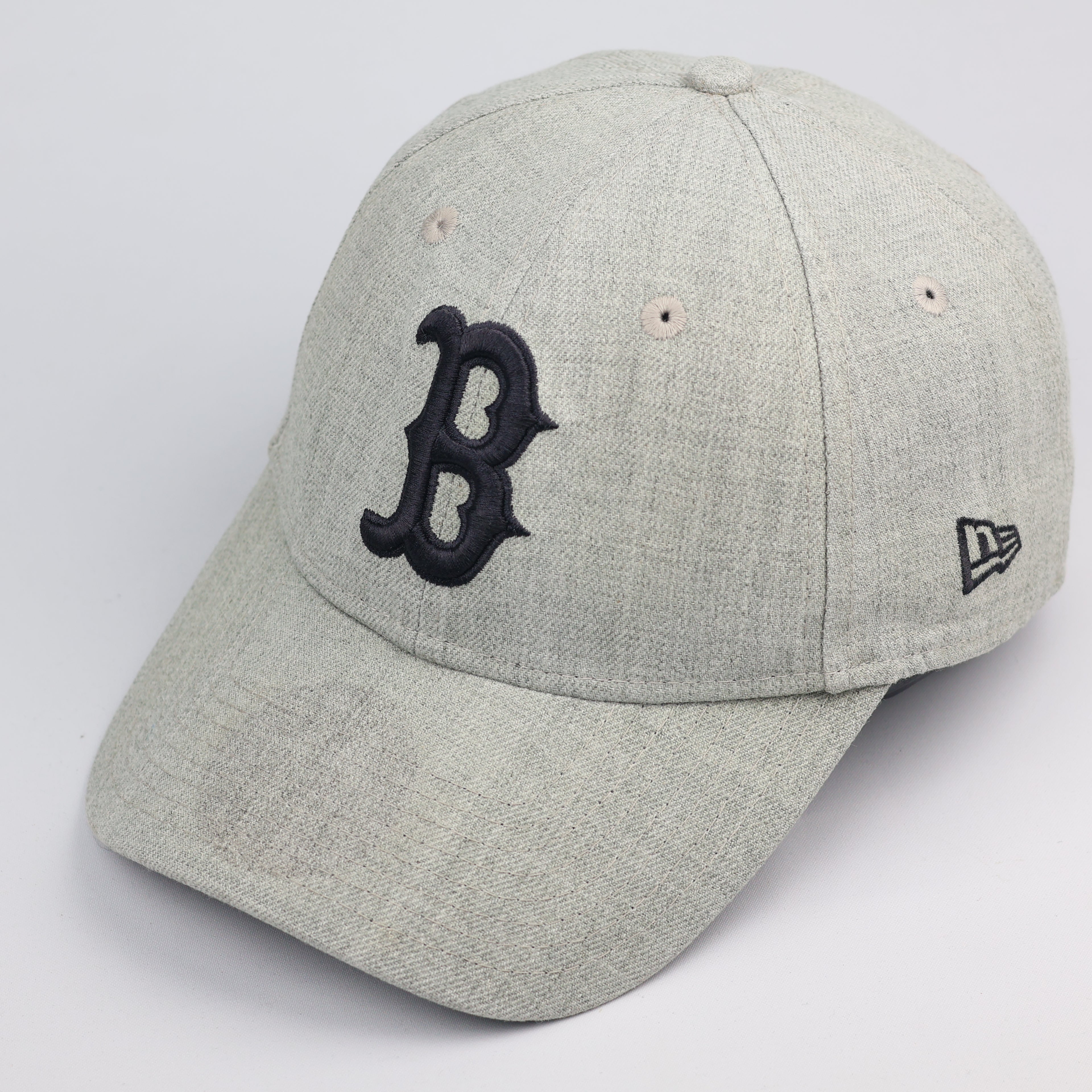 Vintage New Era Boston Red Sox Heathered Grey Snapback Thrifted Hat
