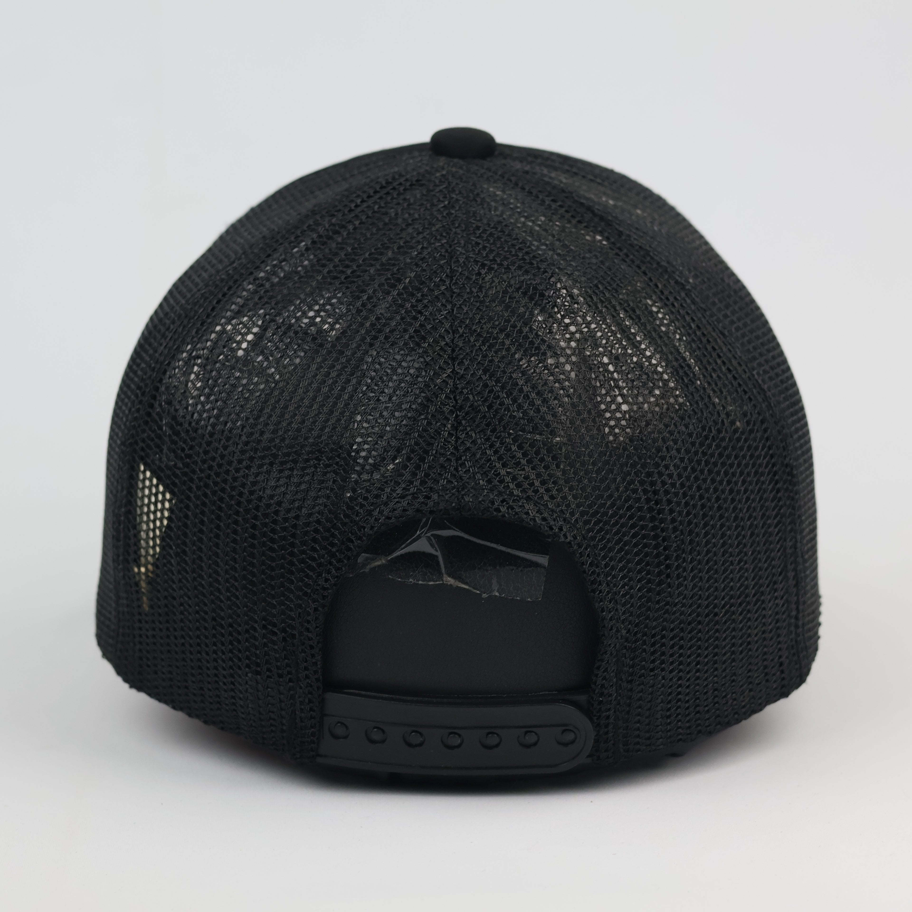 HOWN Minimalist Plain Black Trucker Hat - Korean Designed Snapback