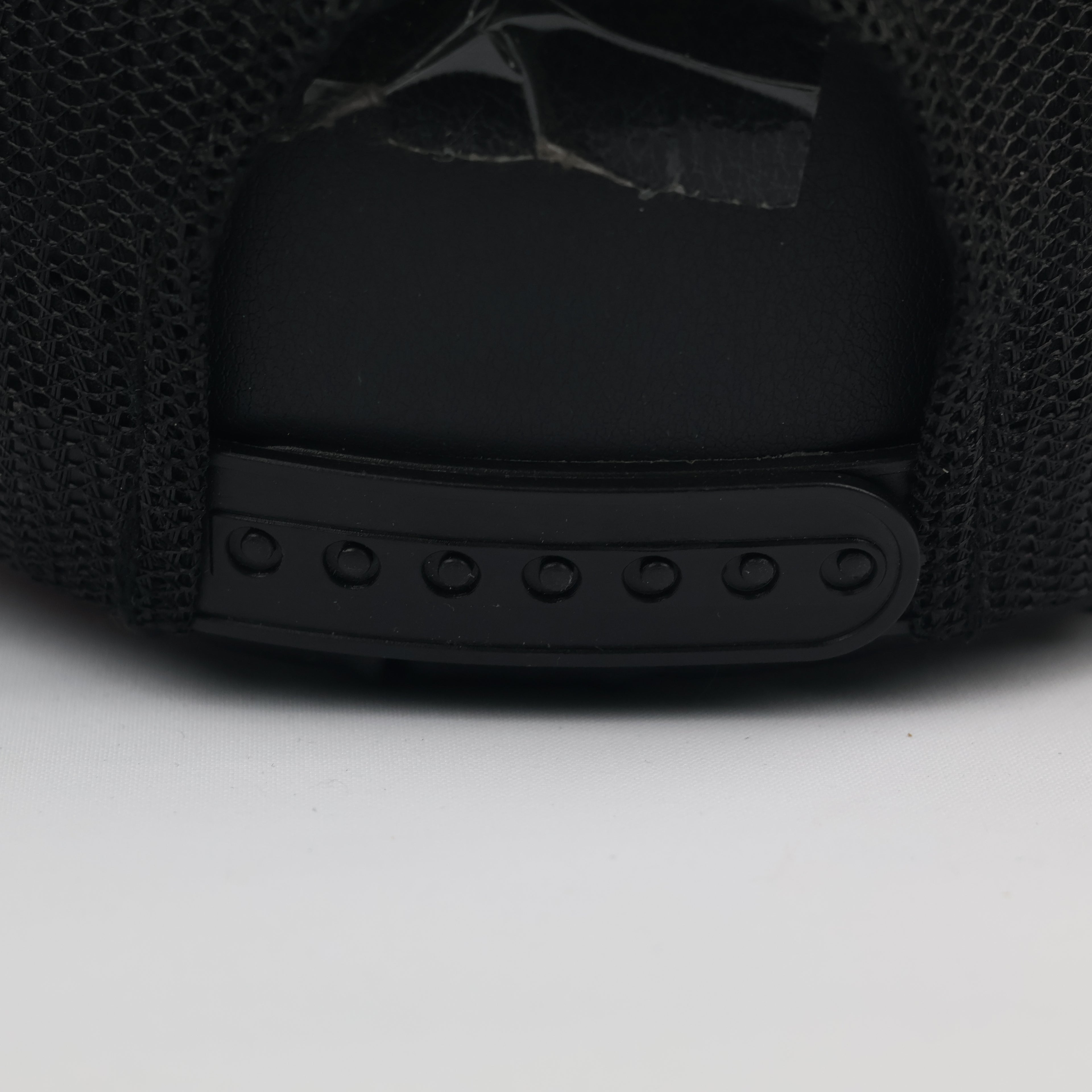 HOWN Minimalist Plain Black Trucker Hat - Korean Designed Snapback