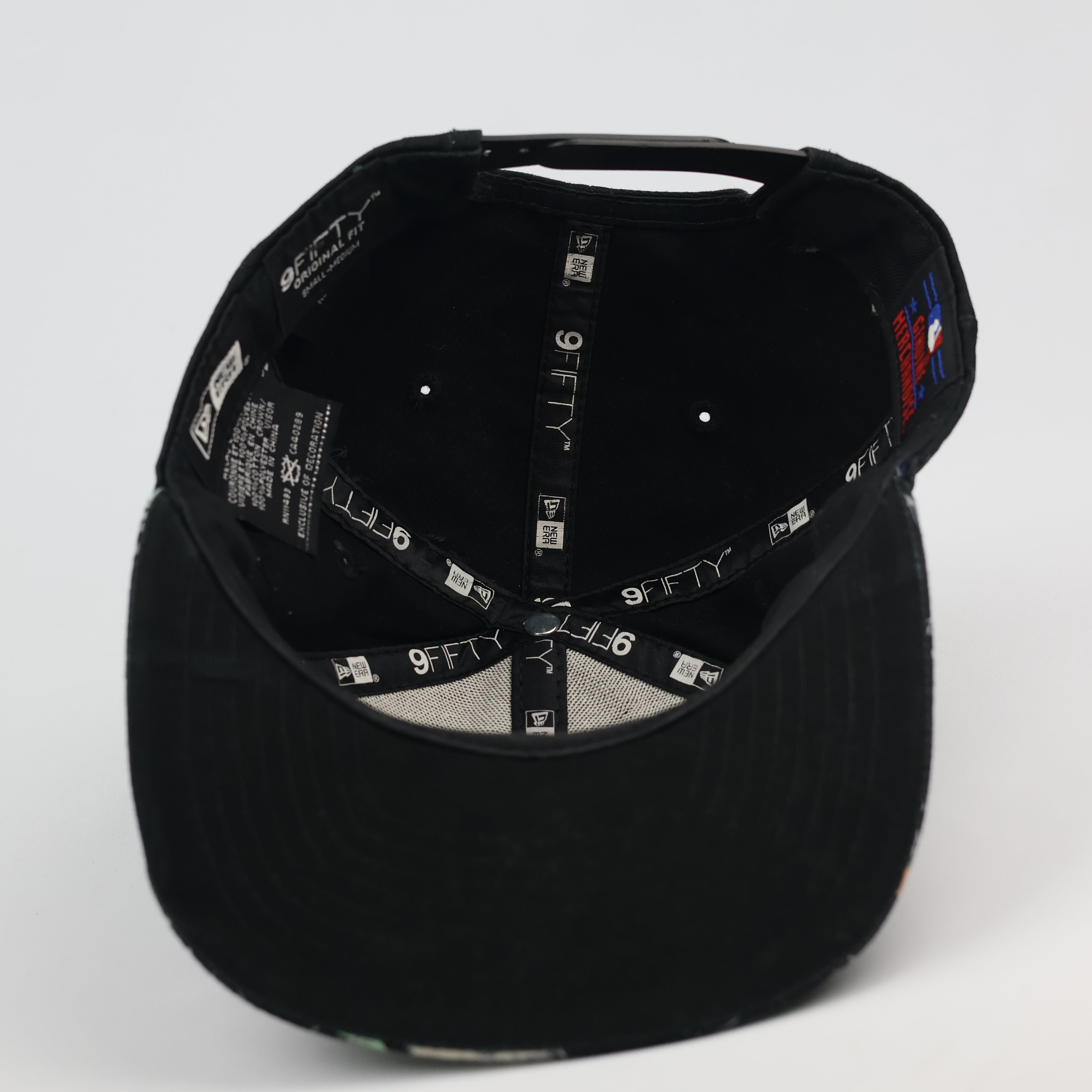 New York Yankees New Era 9FIFTY Snapback Thrifted Hat - Floral Hawaiian Print Brim