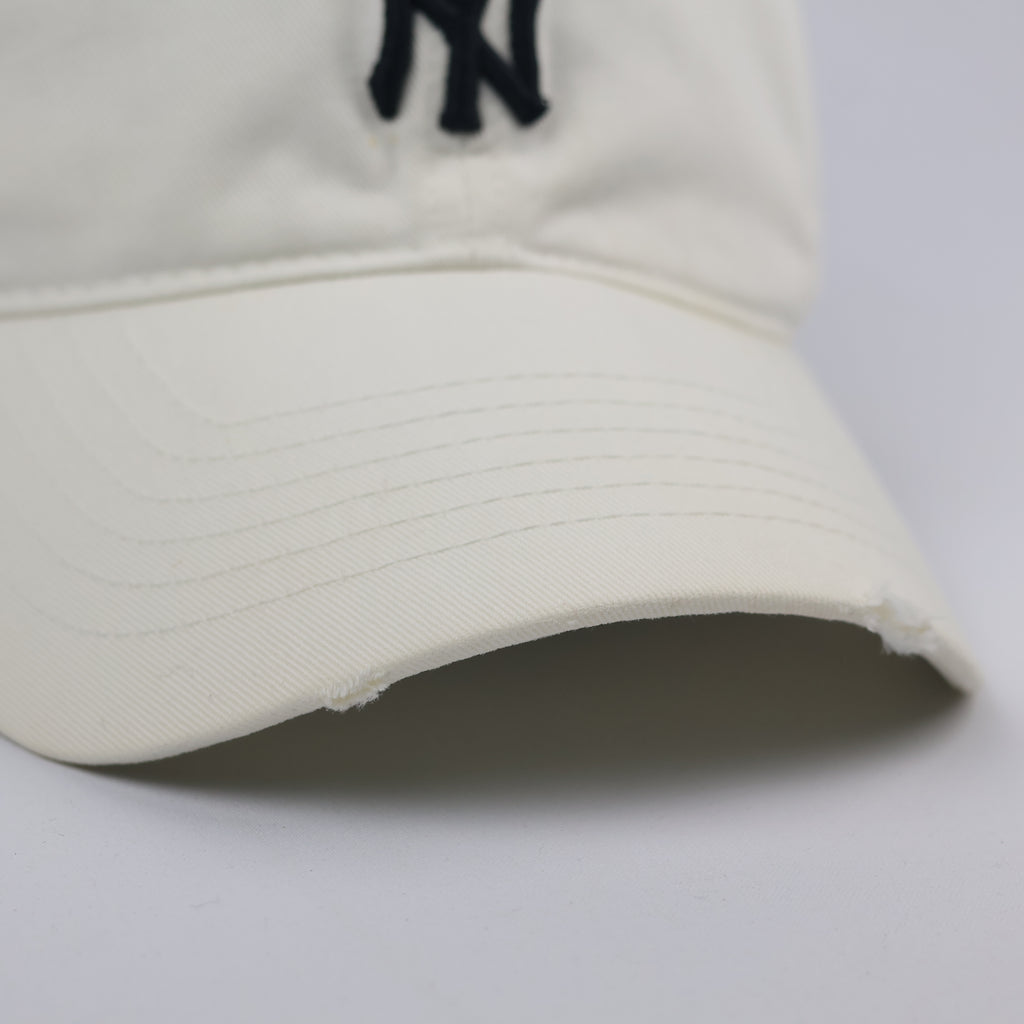 Vintage MLB New York Yankees Off-White Distressed Dad Thrifted Hat