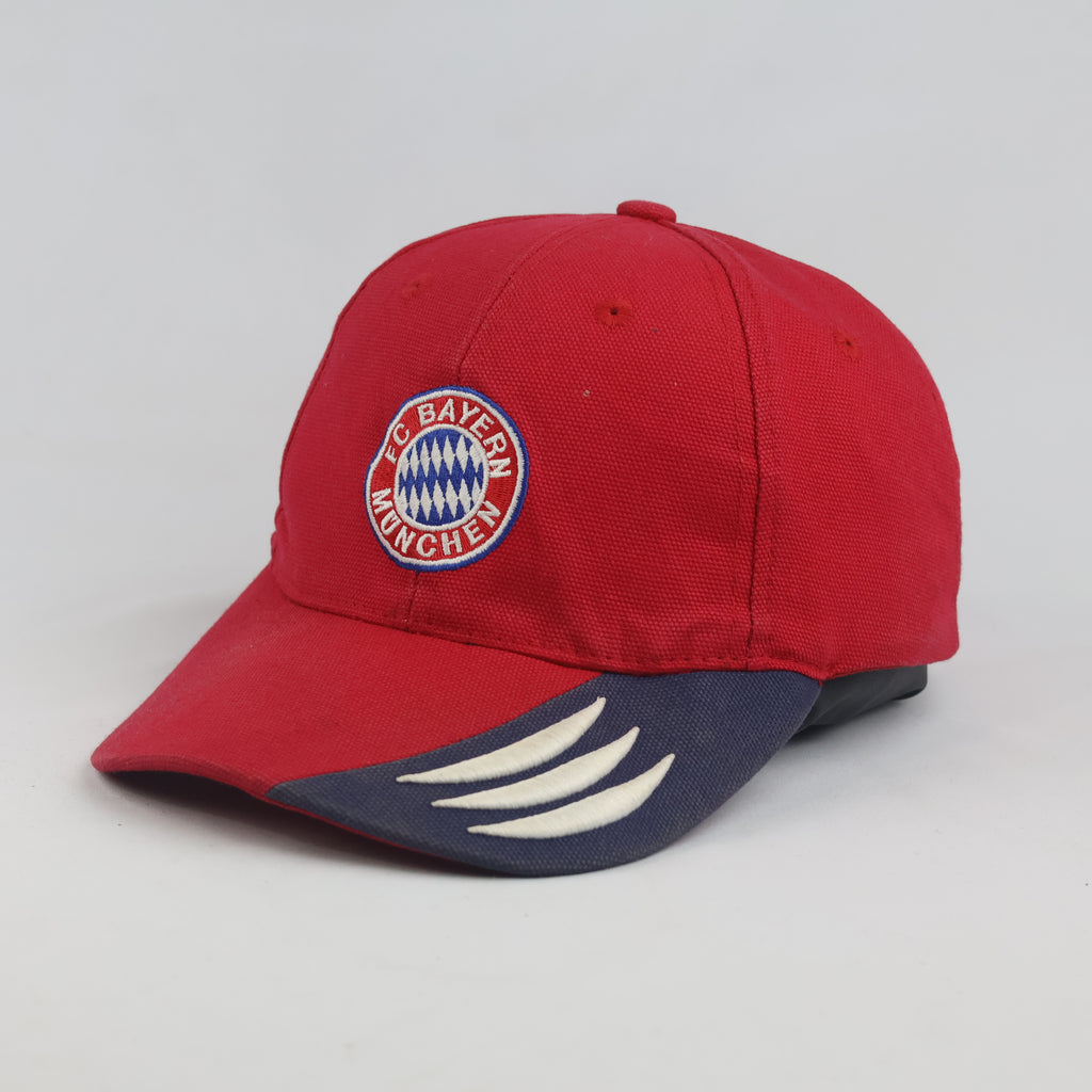 Thrifted Adidas FC Bayern München Red Strapback Cap (57-59 cm)