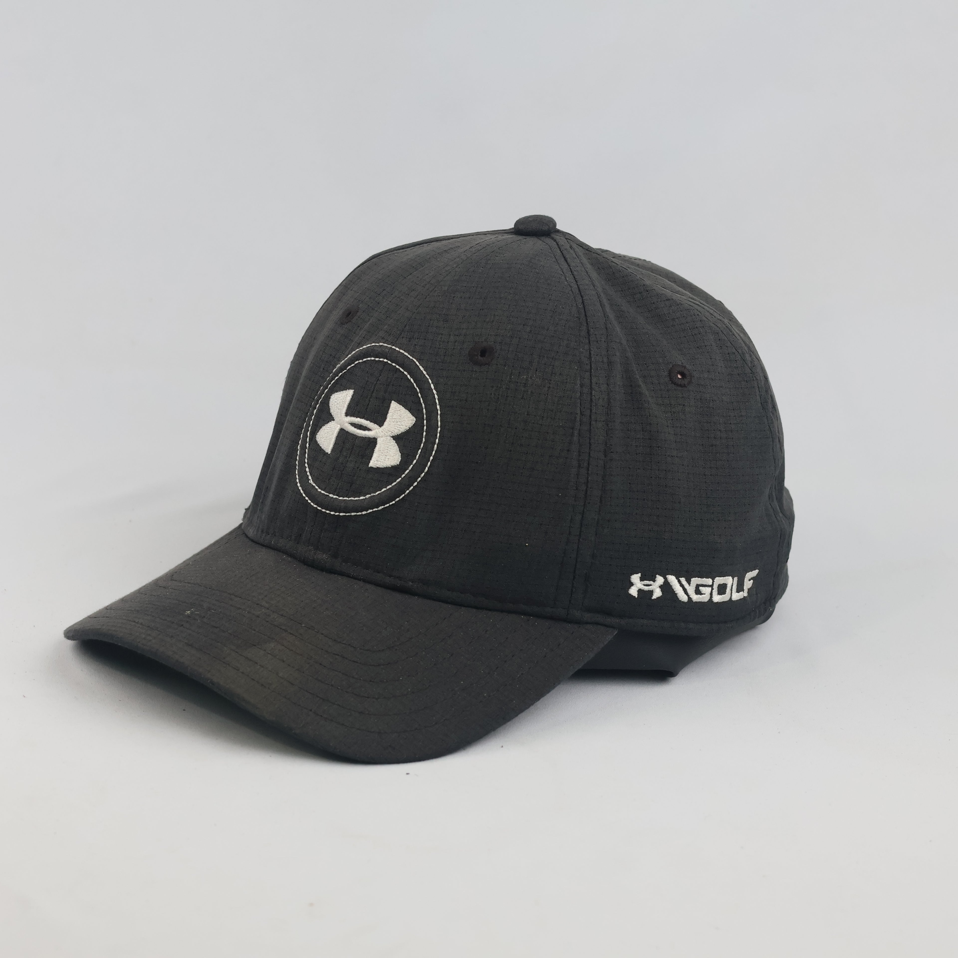 Thrifted Under Armour Black Circular Logo Golf Fitted Cap (58-59 cm)