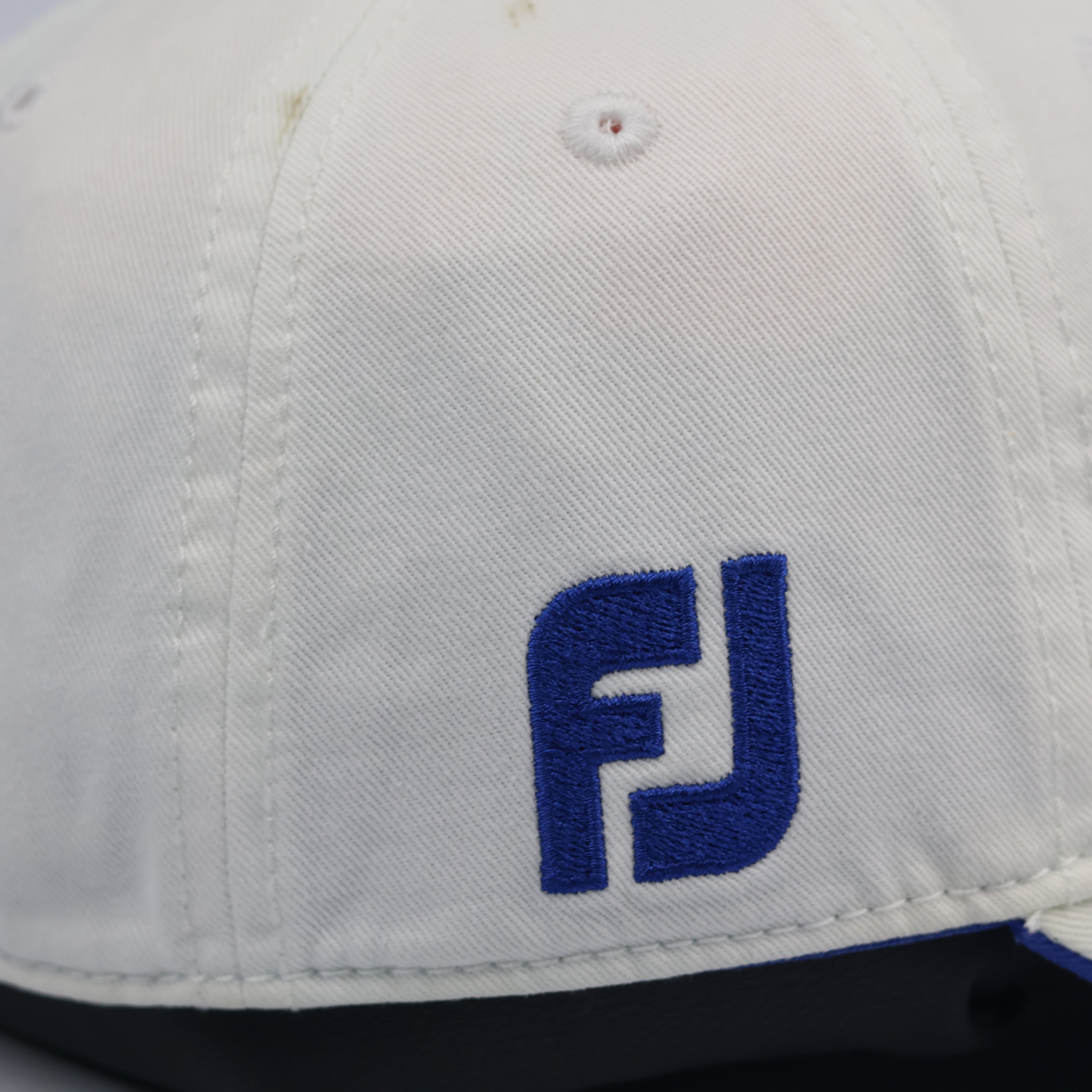 Titleist Pro V1 Golf Thrifted Cap - White & Royal Blue - Adjustable Size 56-58cm