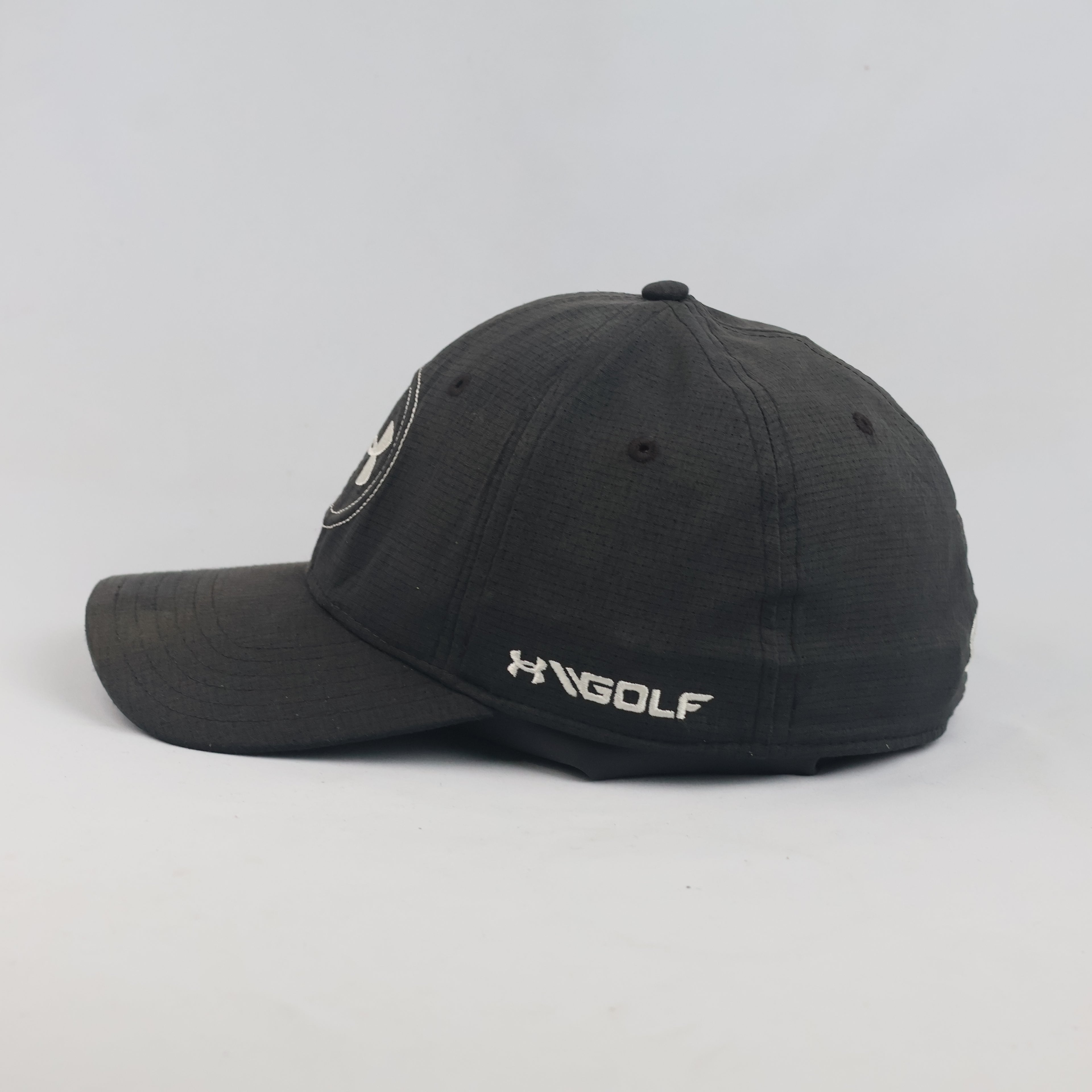 Thrifted Under Armour Black Circular Logo Golf Fitted Cap (58-59 cm)