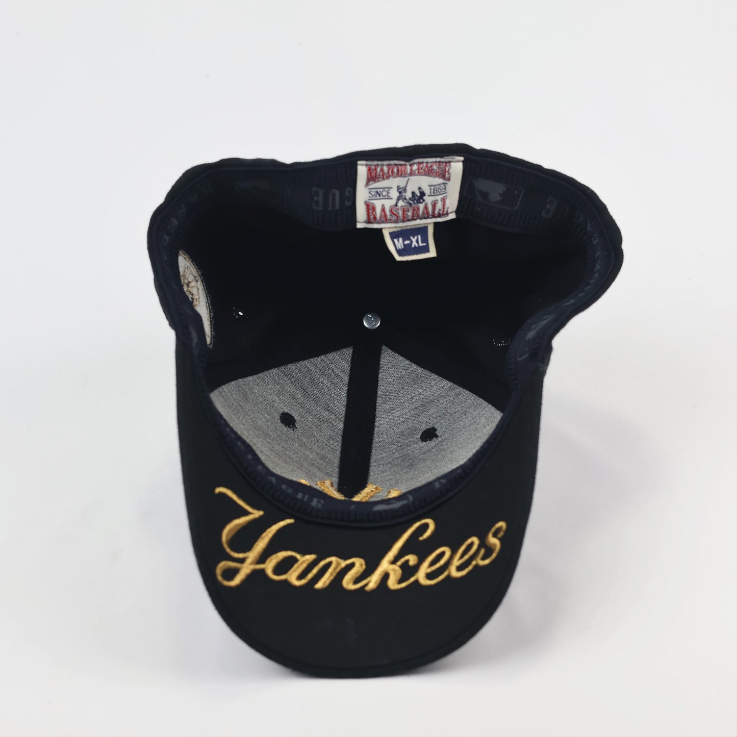 Vintage MLB New York Yankees Fitted Thrifted Cap - Black & Gold Edition