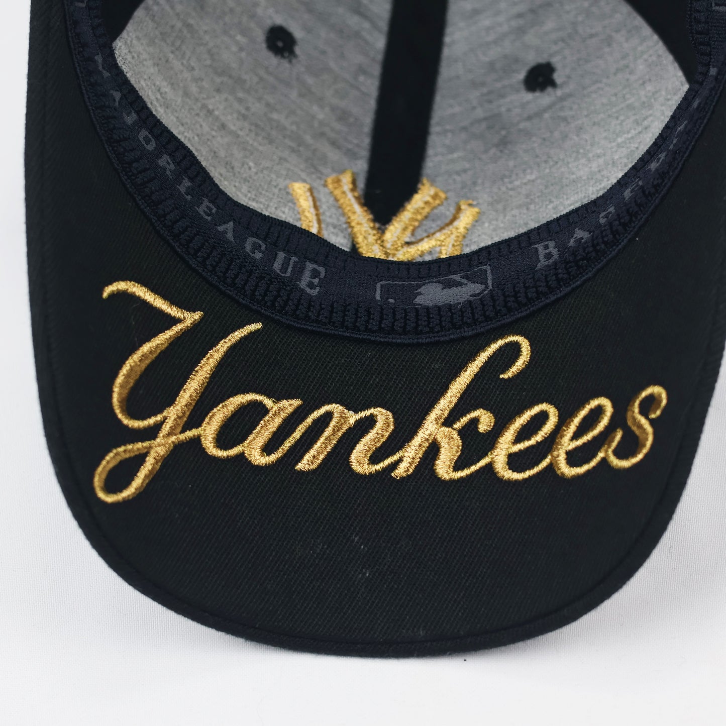 Vintage MLB New York Yankees Fitted Thrifted Cap - Black & Gold Edition