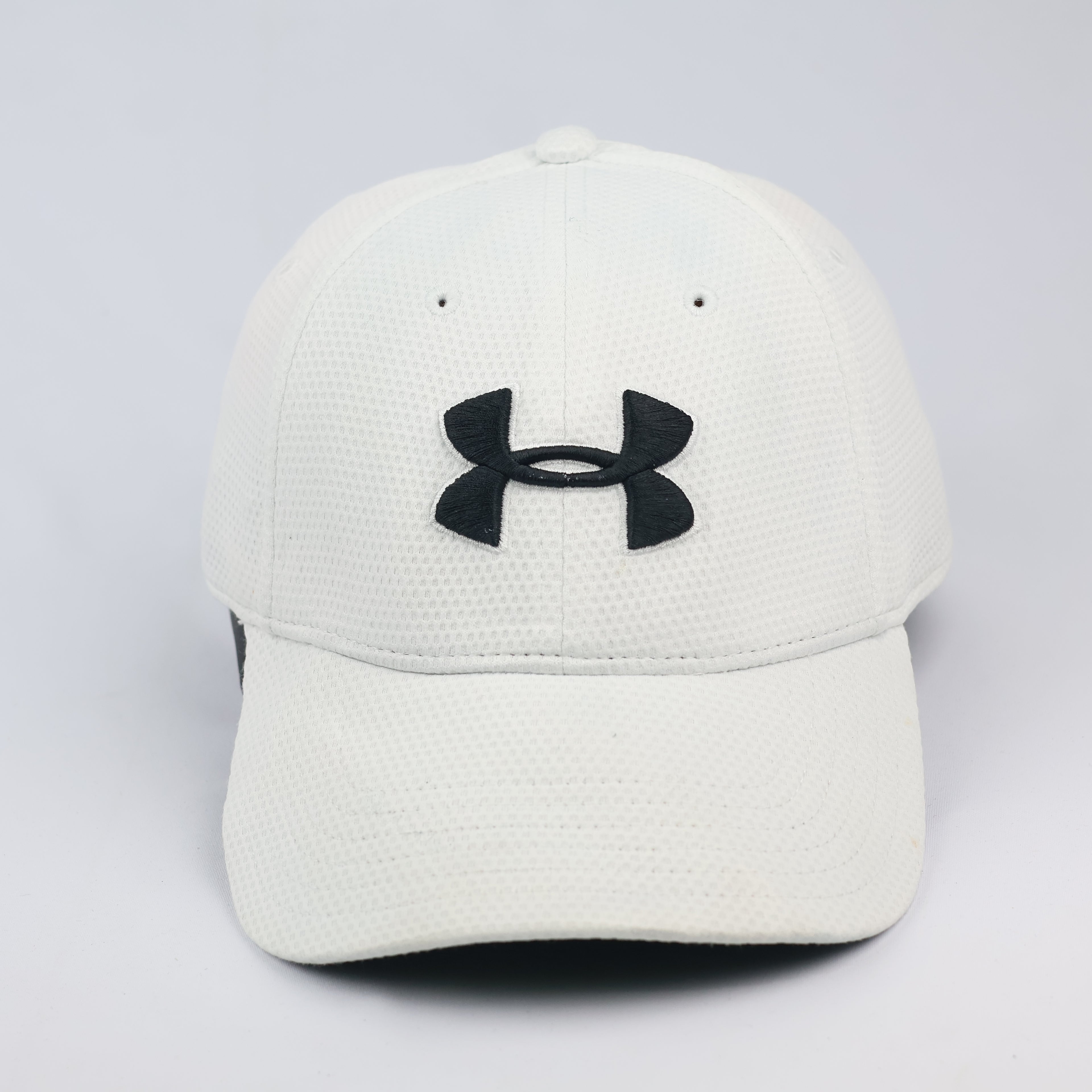 Under Armour Blitzing Men's Hat - White Textured Performance Thrifted Cap - Size LG/XL