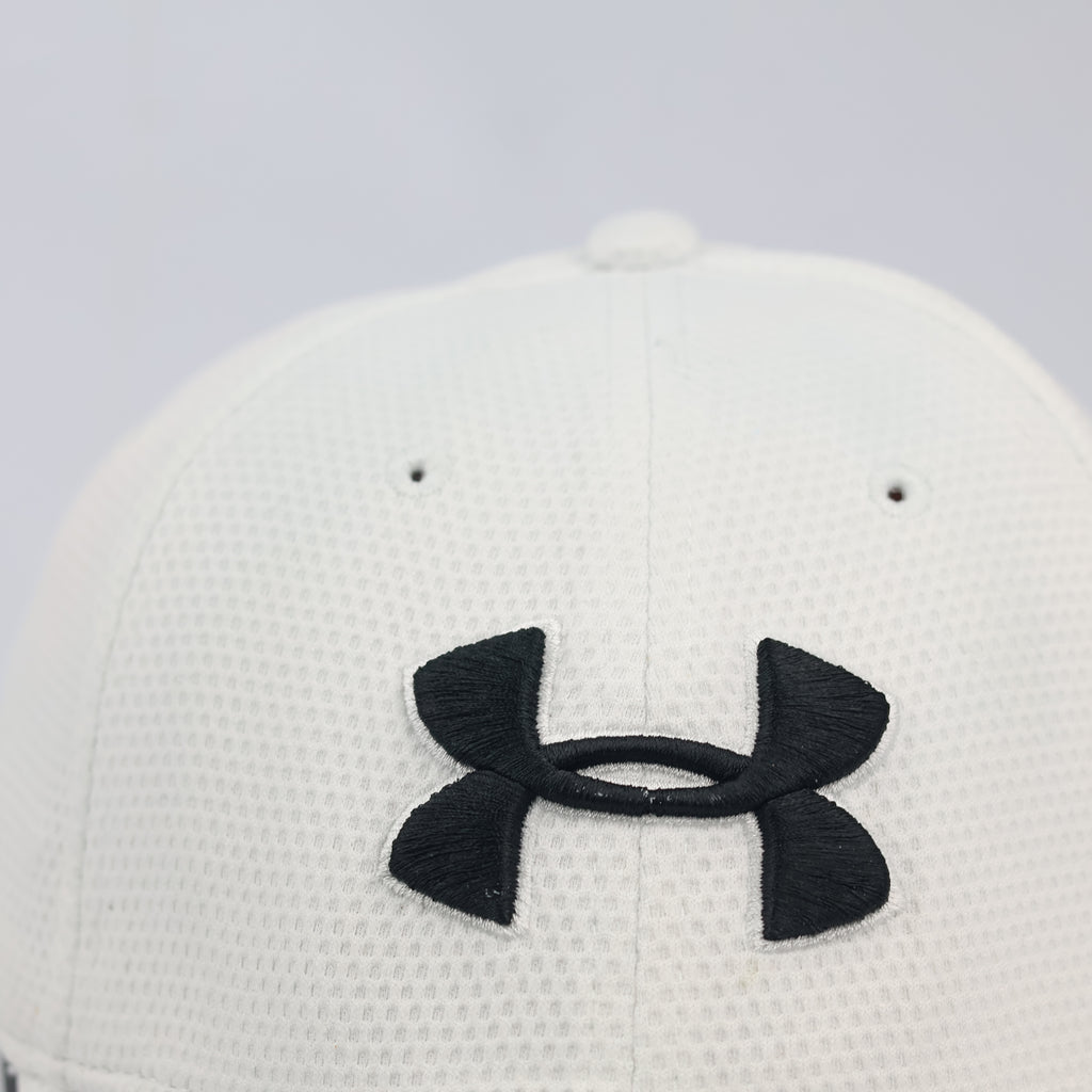 Under Armour Blitzing Men's Hat - White Textured Performance Thrifted Cap - Size LG/XL