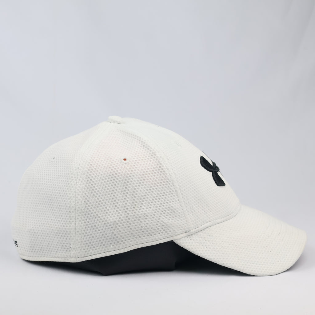 Under Armour Blitzing Men's Hat - White Textured Performance Thrifted Cap - Size LG/XL