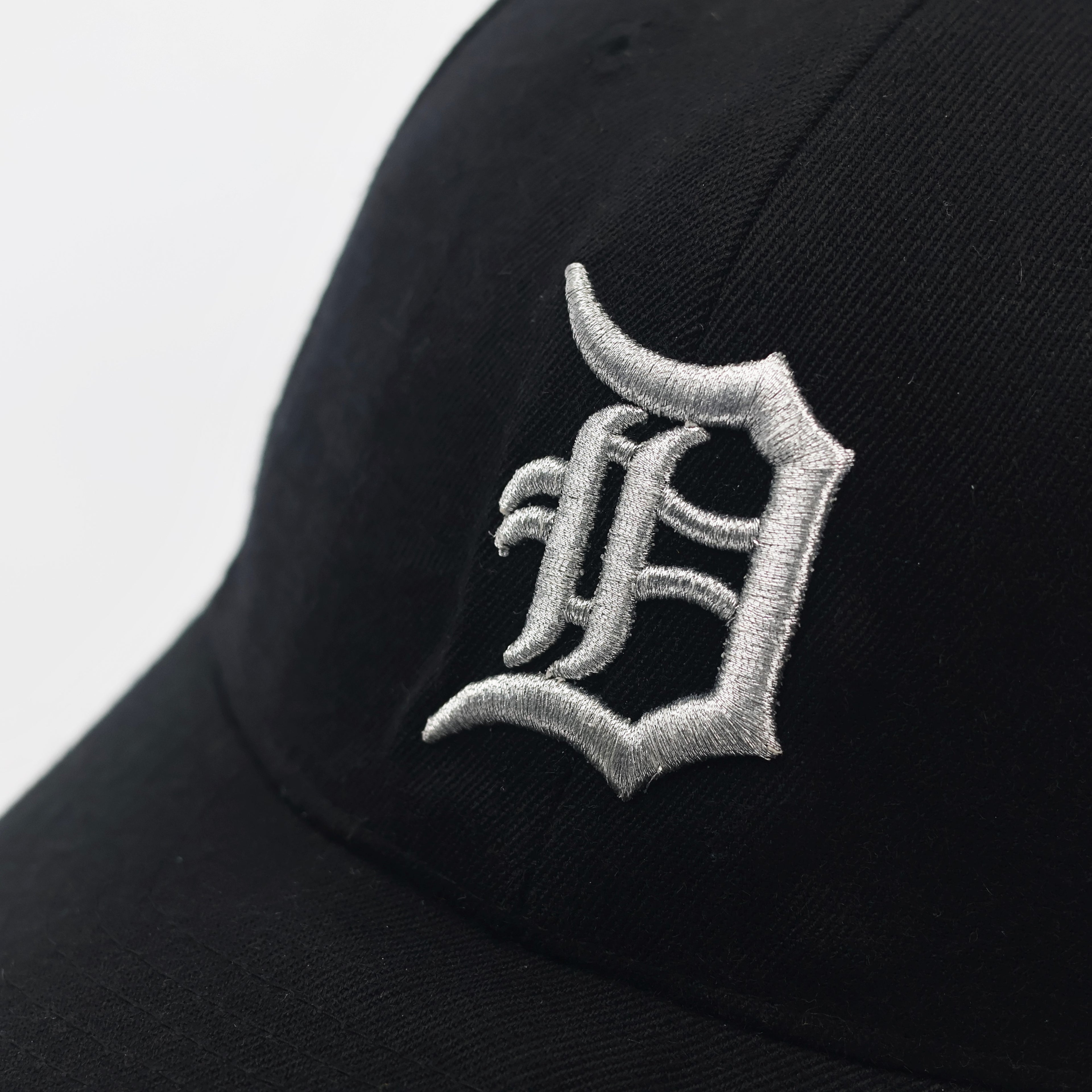 Retro Detroit Tigers "D" Logo MLB Thrifted Hat - Black on Black Structured