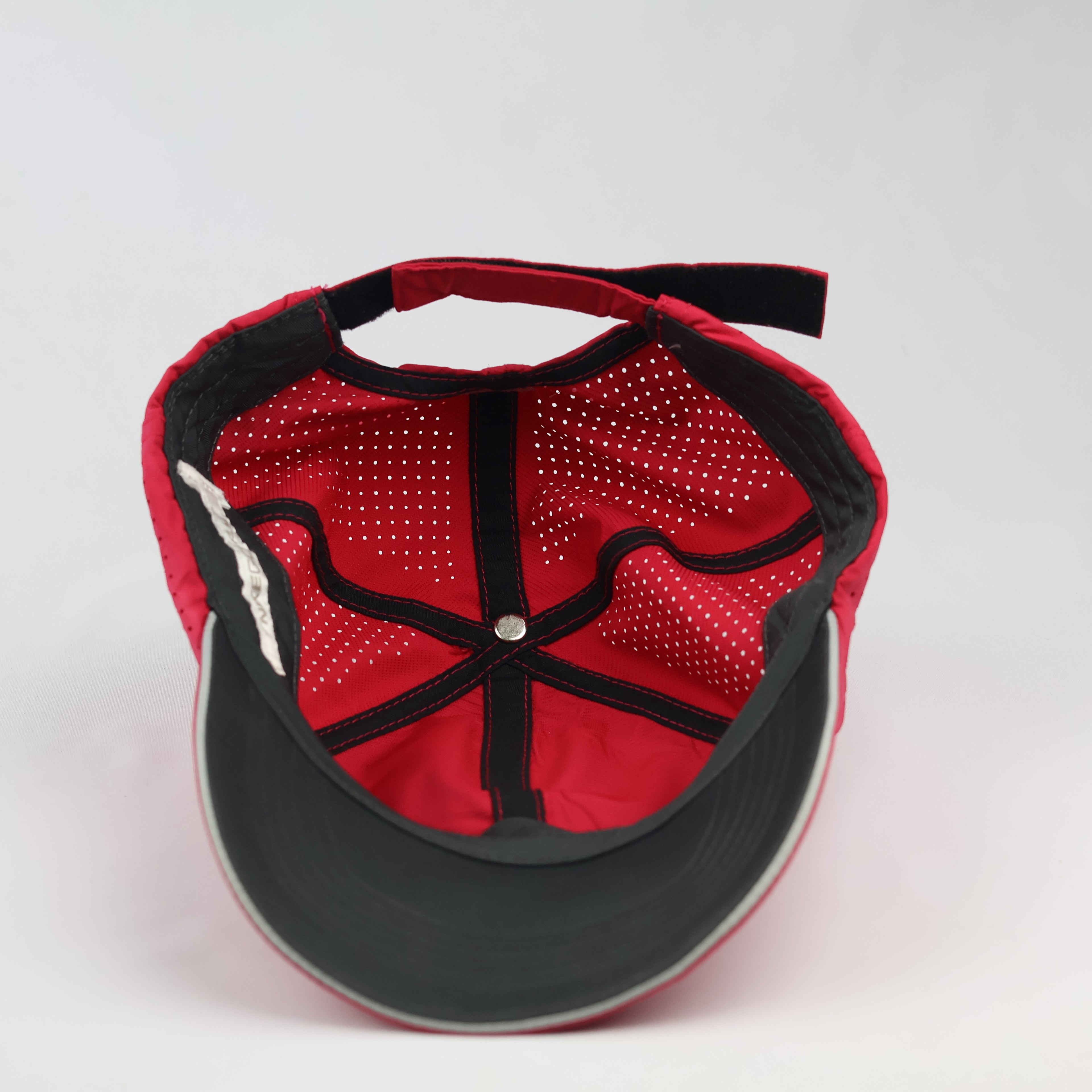 Nike Golf Performance Cap - Bright Pink Perforated Running Thrifted  Hat - Size 55-57cm