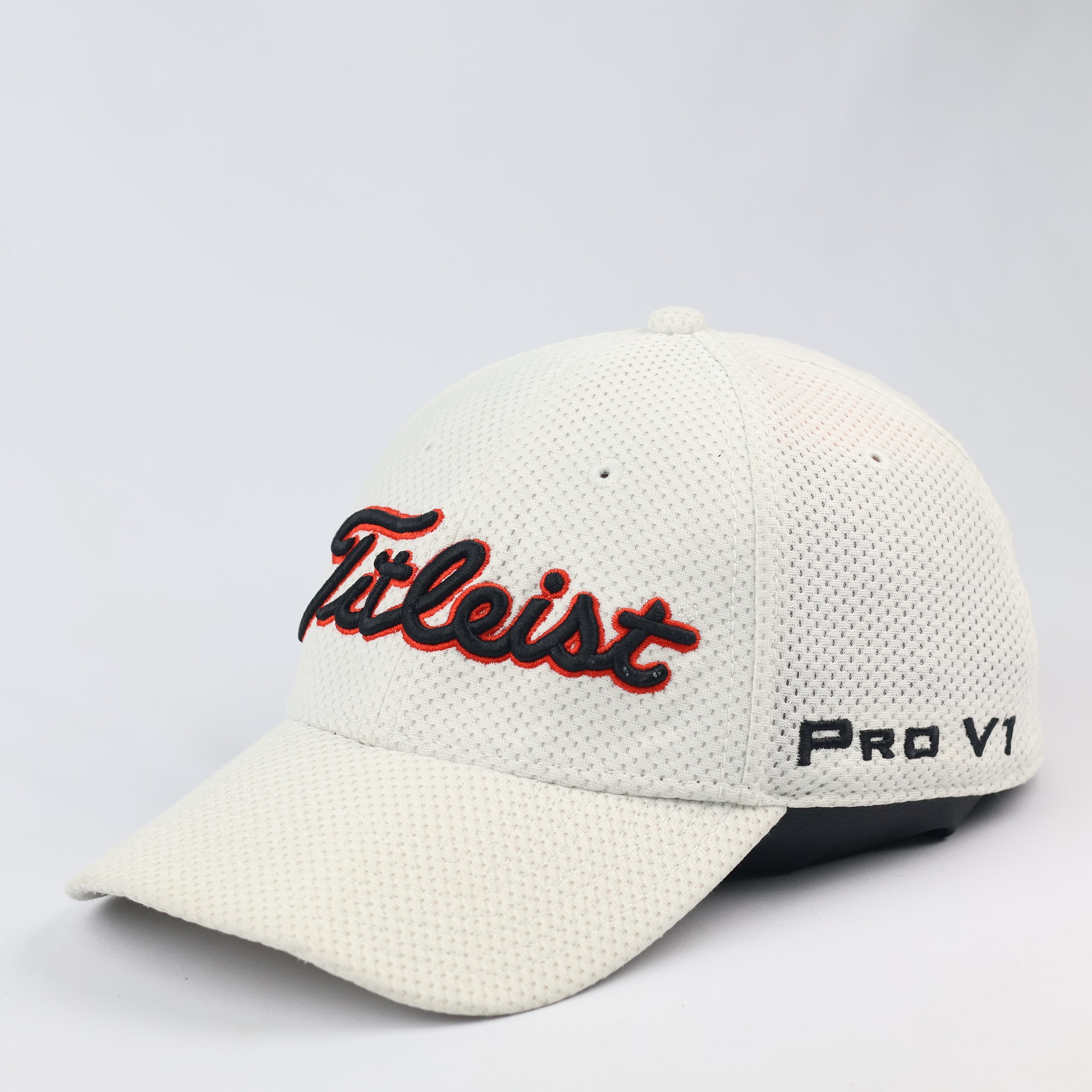 Titleist Pro V1 Tour Performance Mesh Golf Thrifted Hat - White/Red | M/L