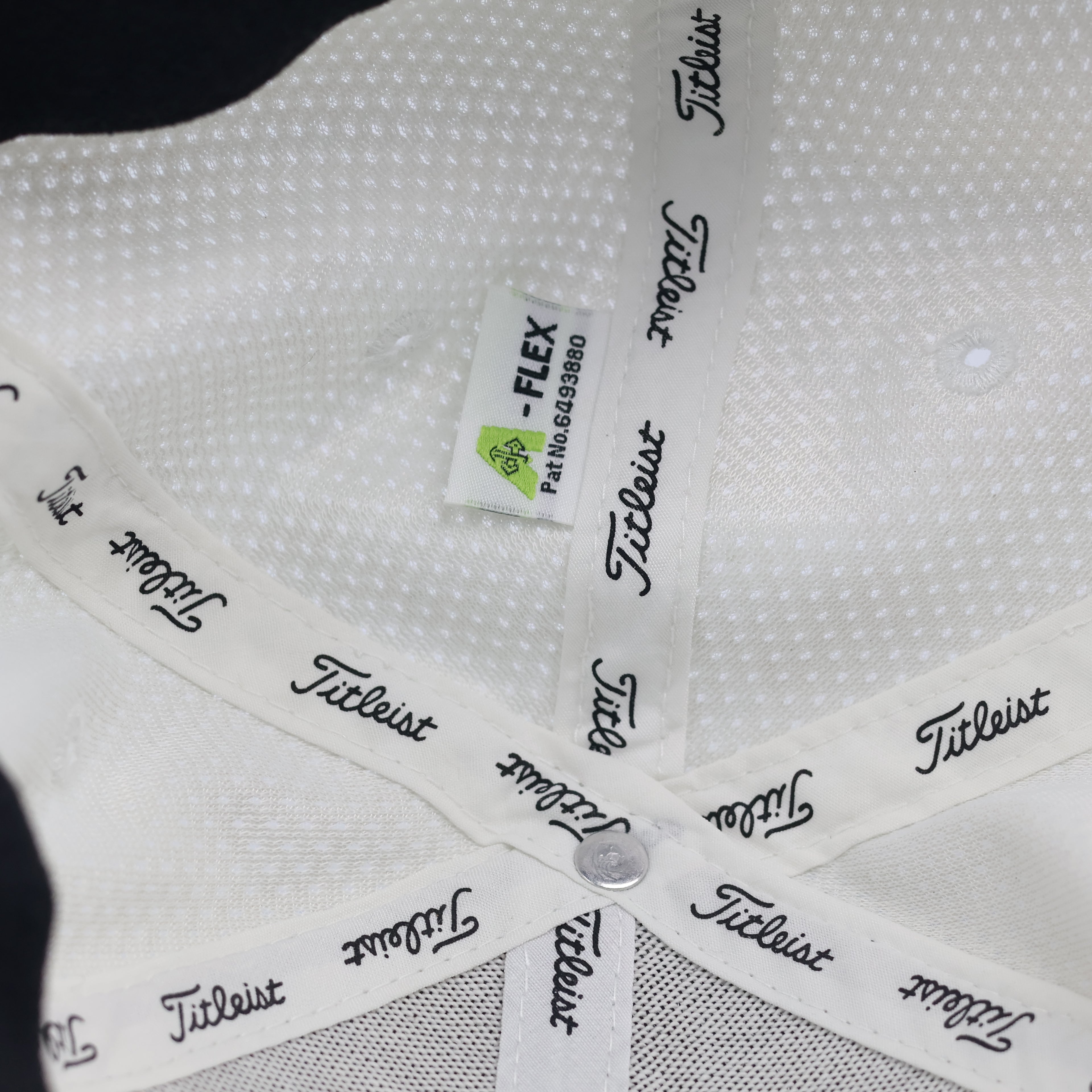 Titleist Pro V1 Tour Performance Mesh Golf Thrifted Hat - White/Red | M/L