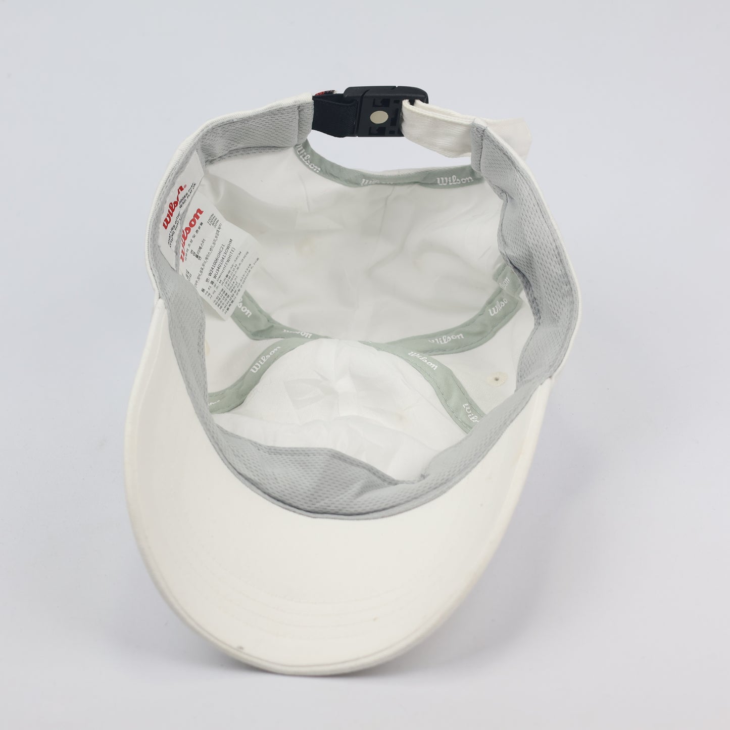 Vintage Wilson Sporting Goods Off-White Embroidered Golf Thrifted Cap