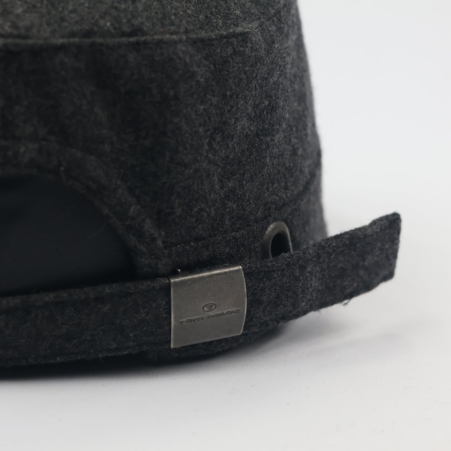 Vintage Tom Tailor Military Patrol Thrifted Cap – Textured Grey Winter Headwear