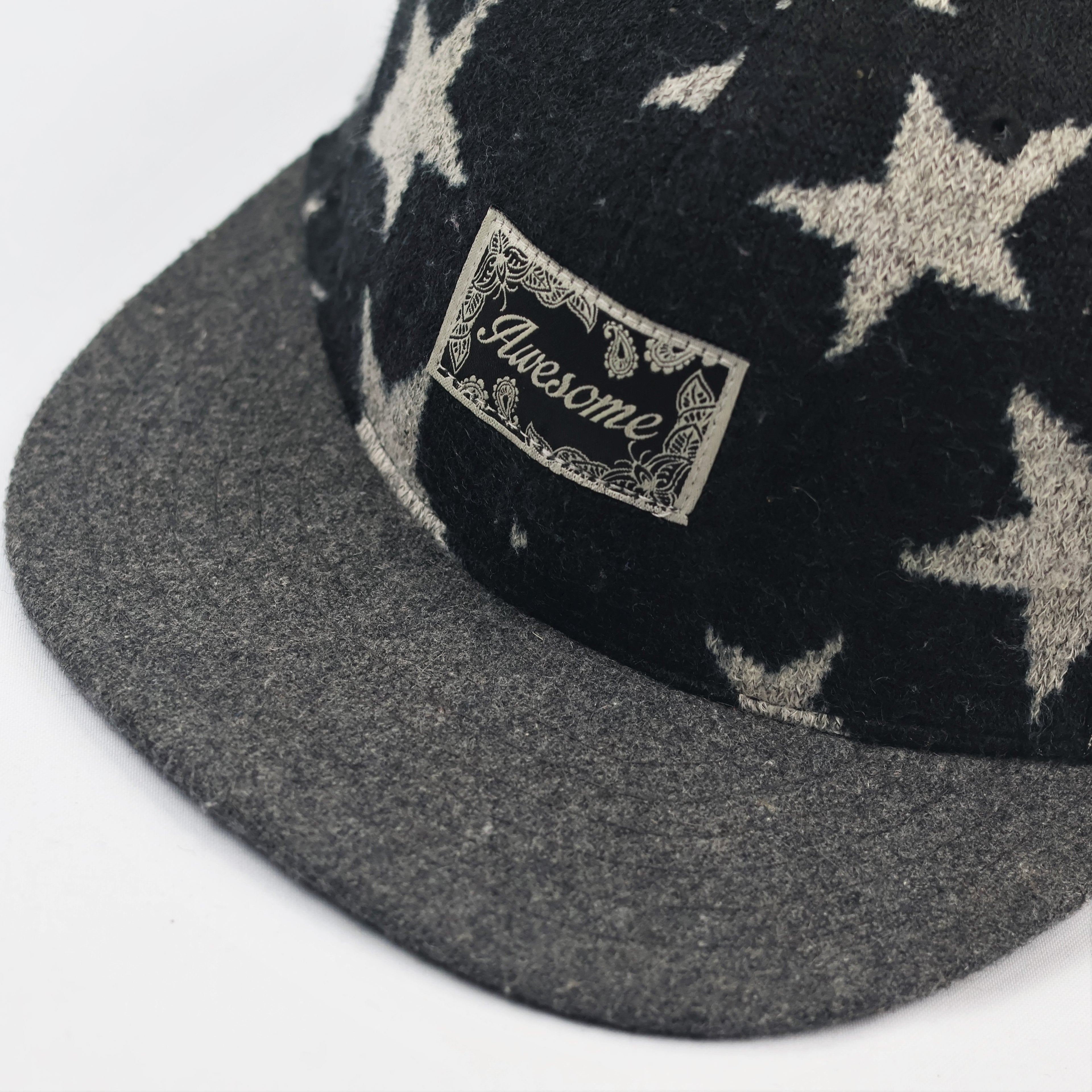 "Awesome" Stars Pattern Wool Blend Snapback Thrifted Hat – Black & Grey