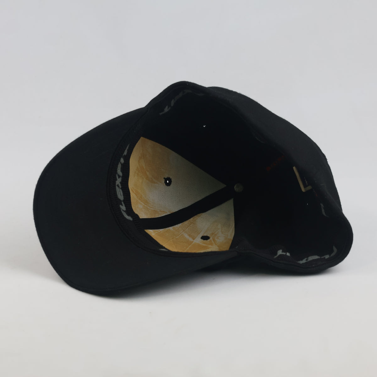Thrifted Classic Yupoong Black Stretch Fit Dad Hat (58-60cm) | 10609