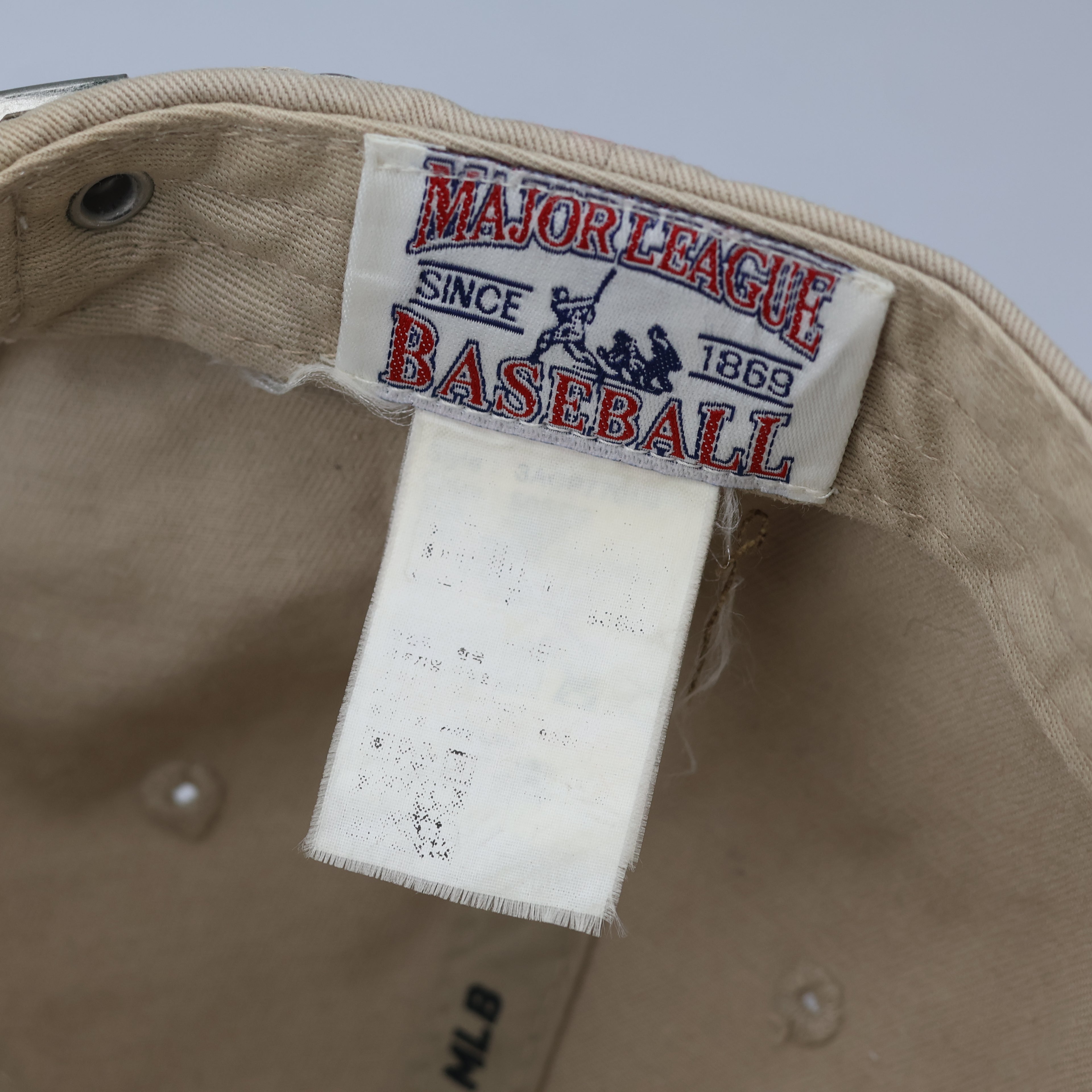 New York Yankees MLB Embroidered Dad Thrifted Hat - Khaki Beige | 56-59cm