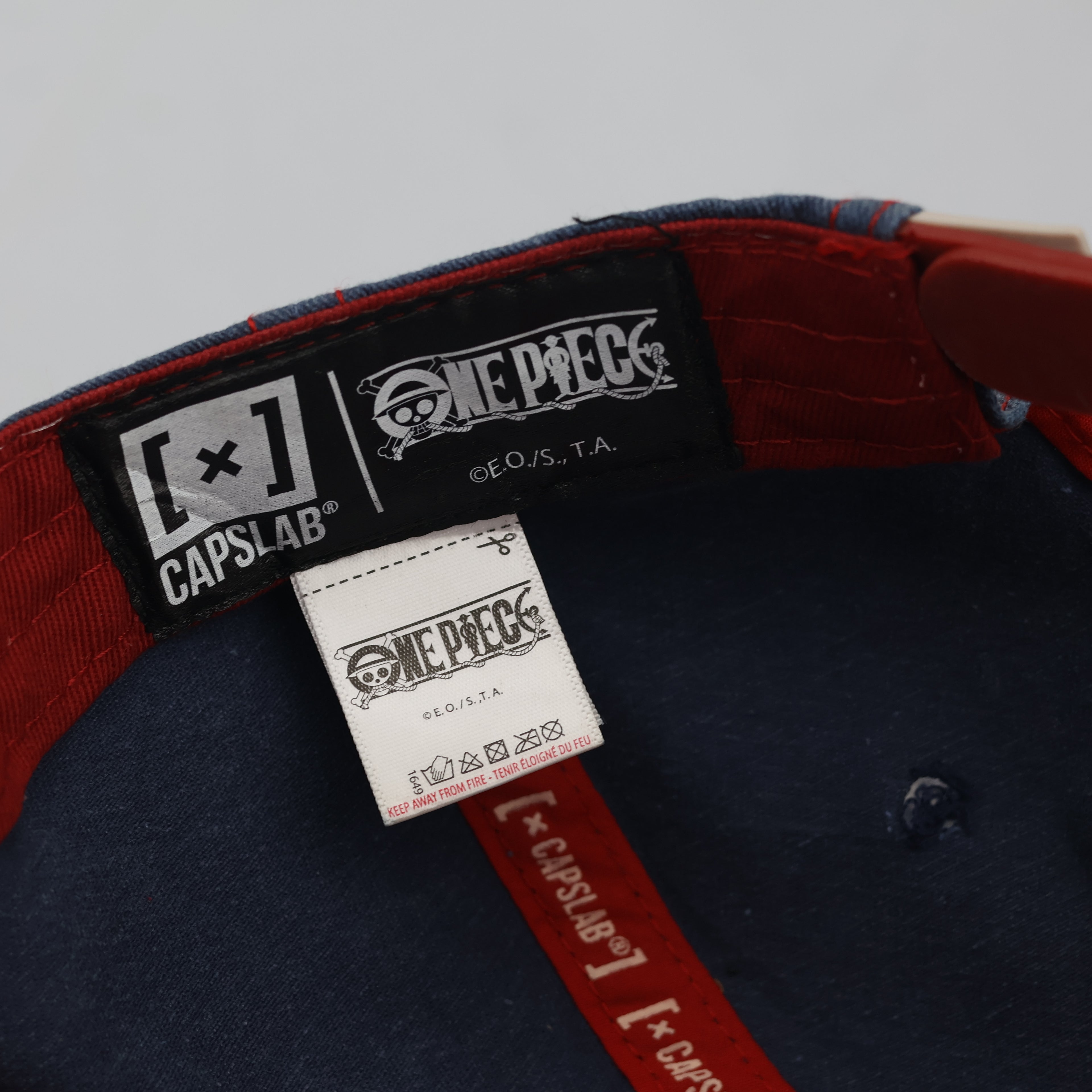 Vintage-Style One Piece Luffy Cotton Cap – Red & Blue Two-Tone Hat