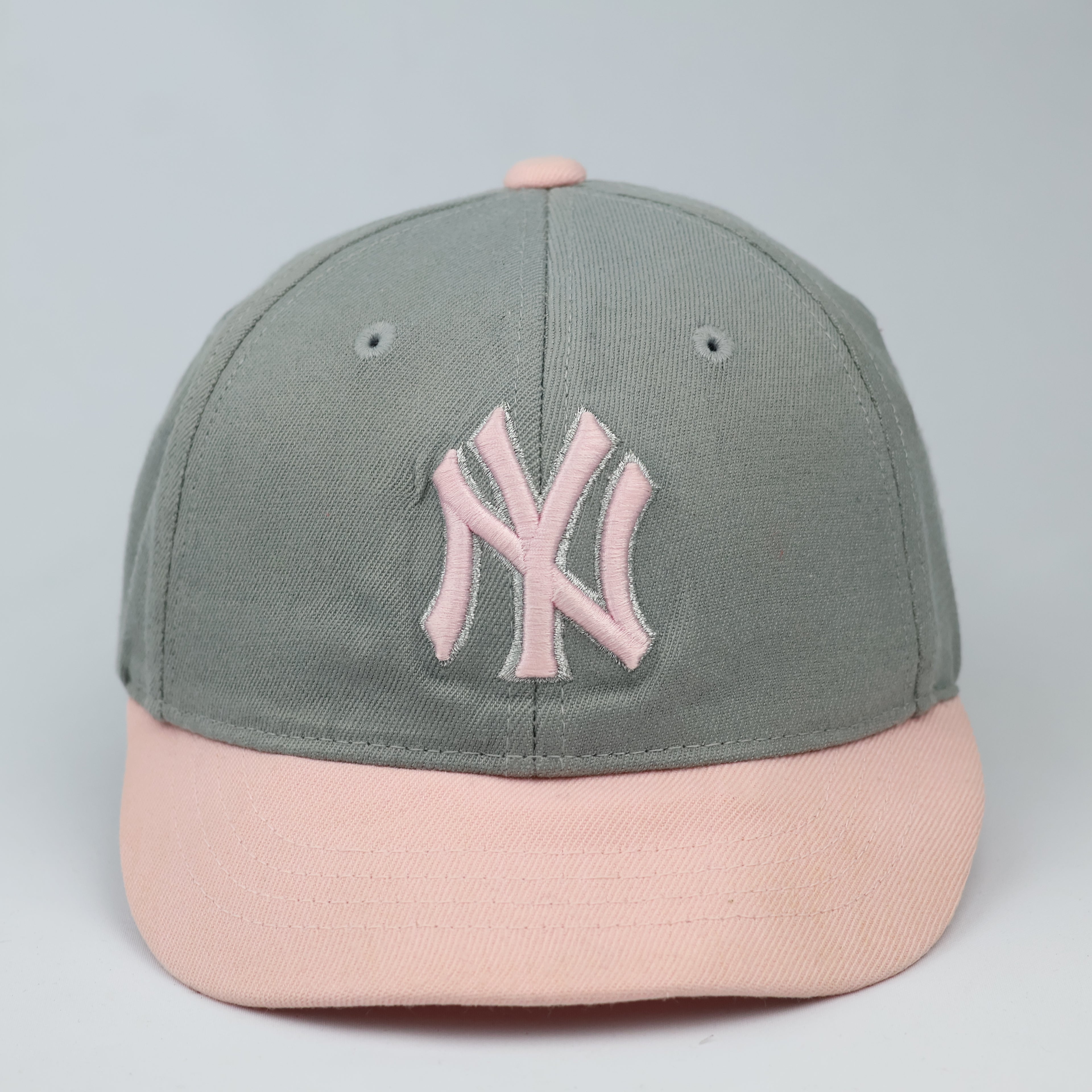 Authentic MLB New York Yankees Thrifted Hat - Grey & Pastel Pink
