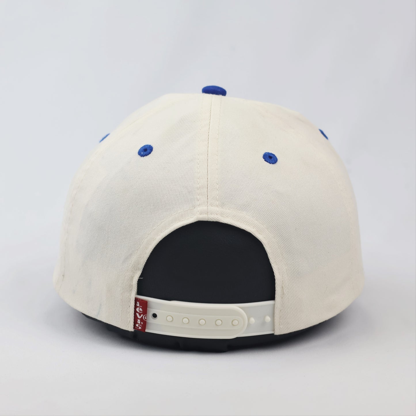 Levi's Two-Tone Baseball Thrifted Cap – Off-White & Royal Blue