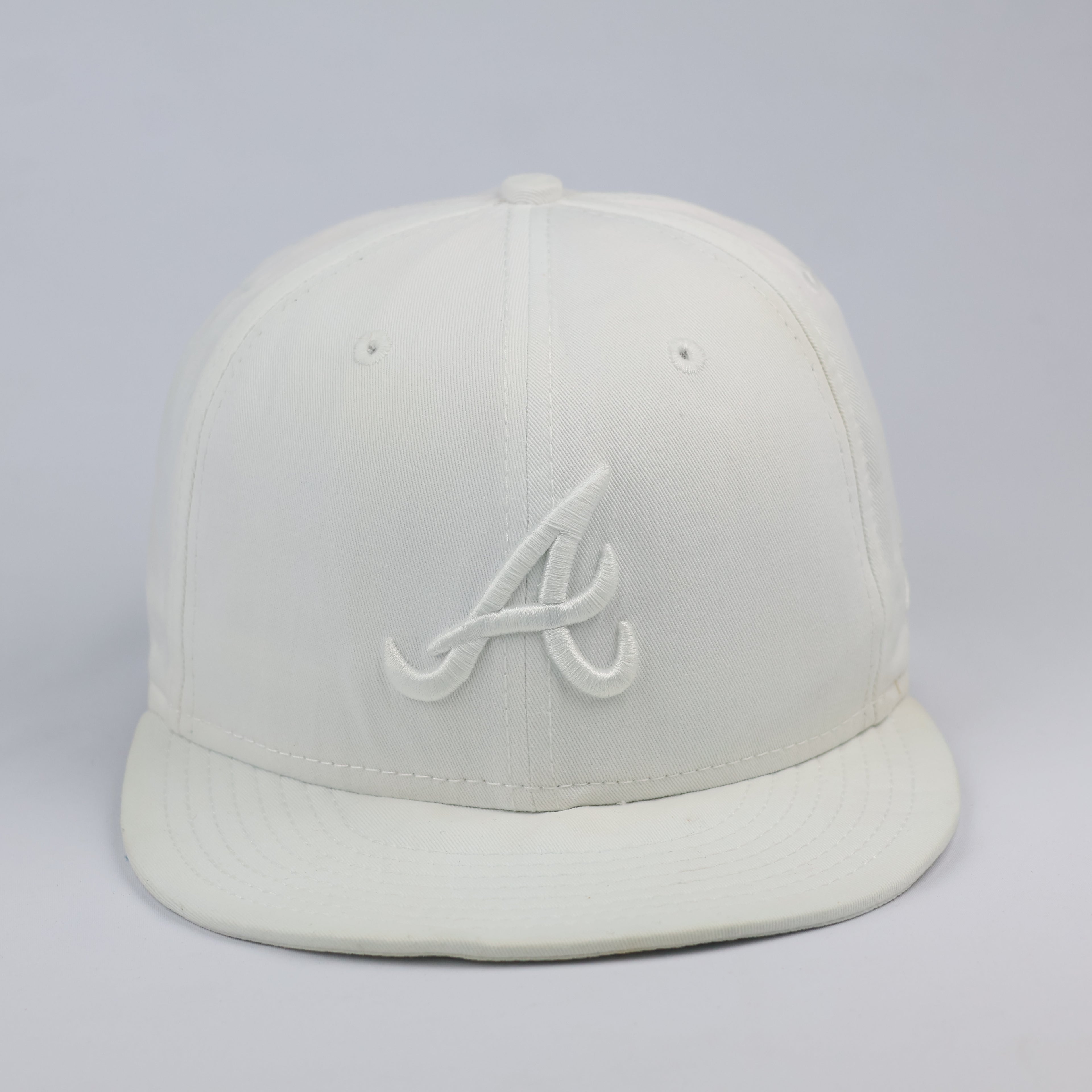 Vintage New Era 59FIFTY Atlanta Braves All-White Fitted Thrifted Hat