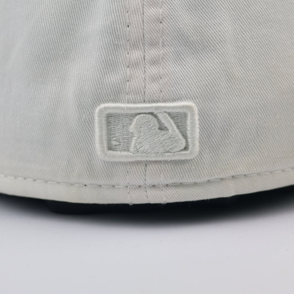 Vintage New Era 59FIFTY Atlanta Braves All-White Fitted Thrifted Hat